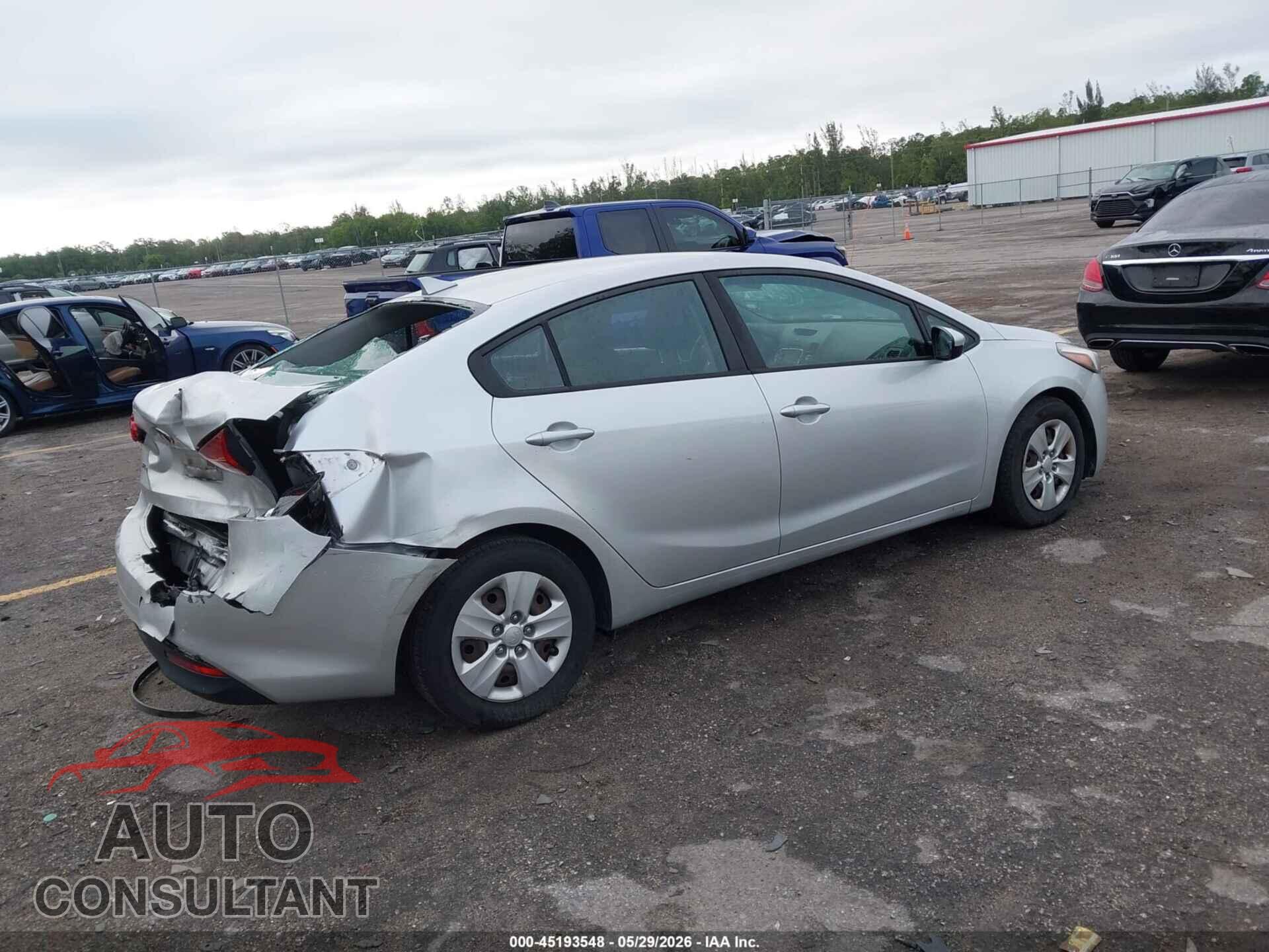 KIA FORTE 2017 - 3KPFK4A73HE015702