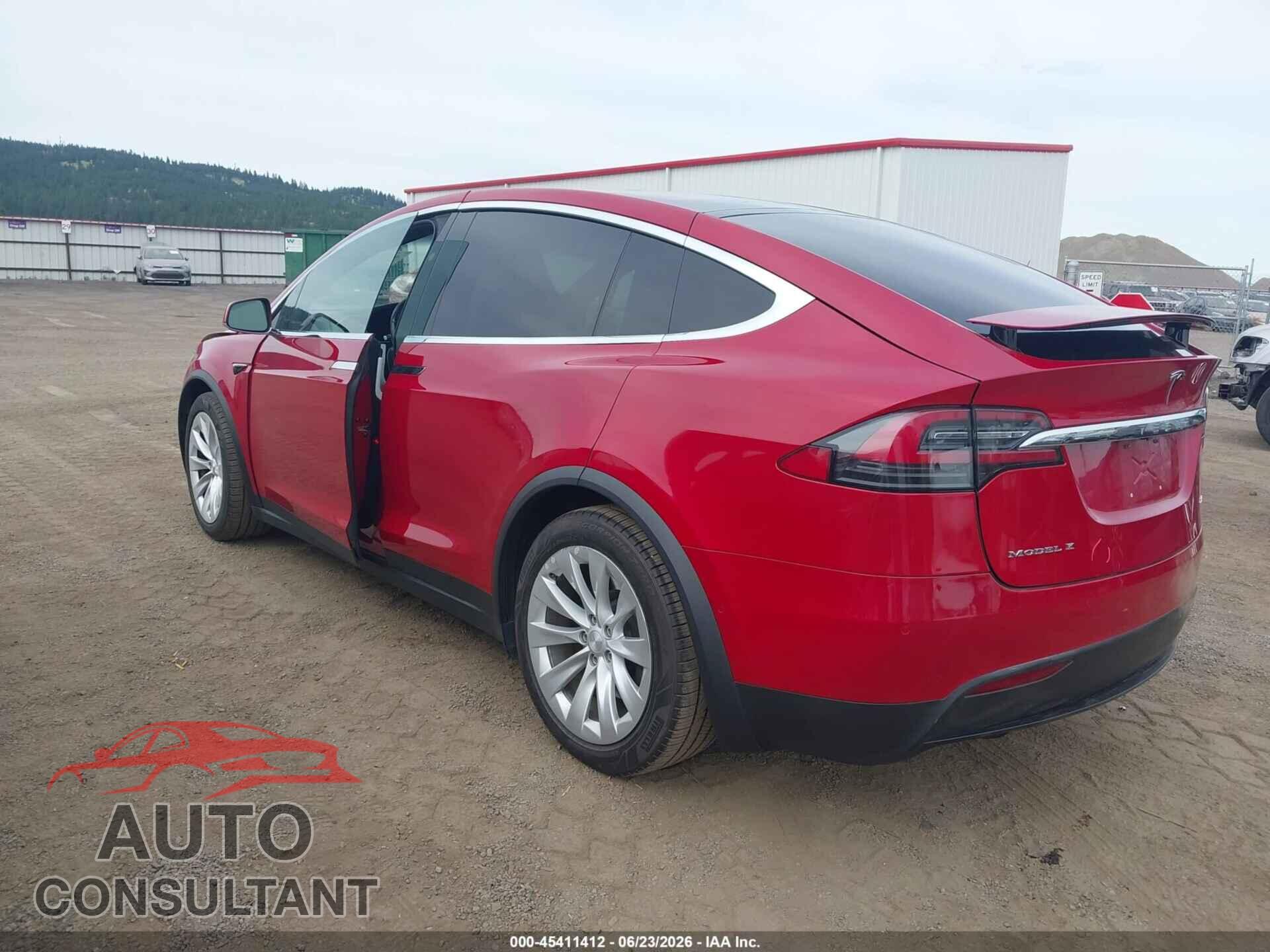 TESLA MODEL X 2017 - 5YJXCBE21HF050270