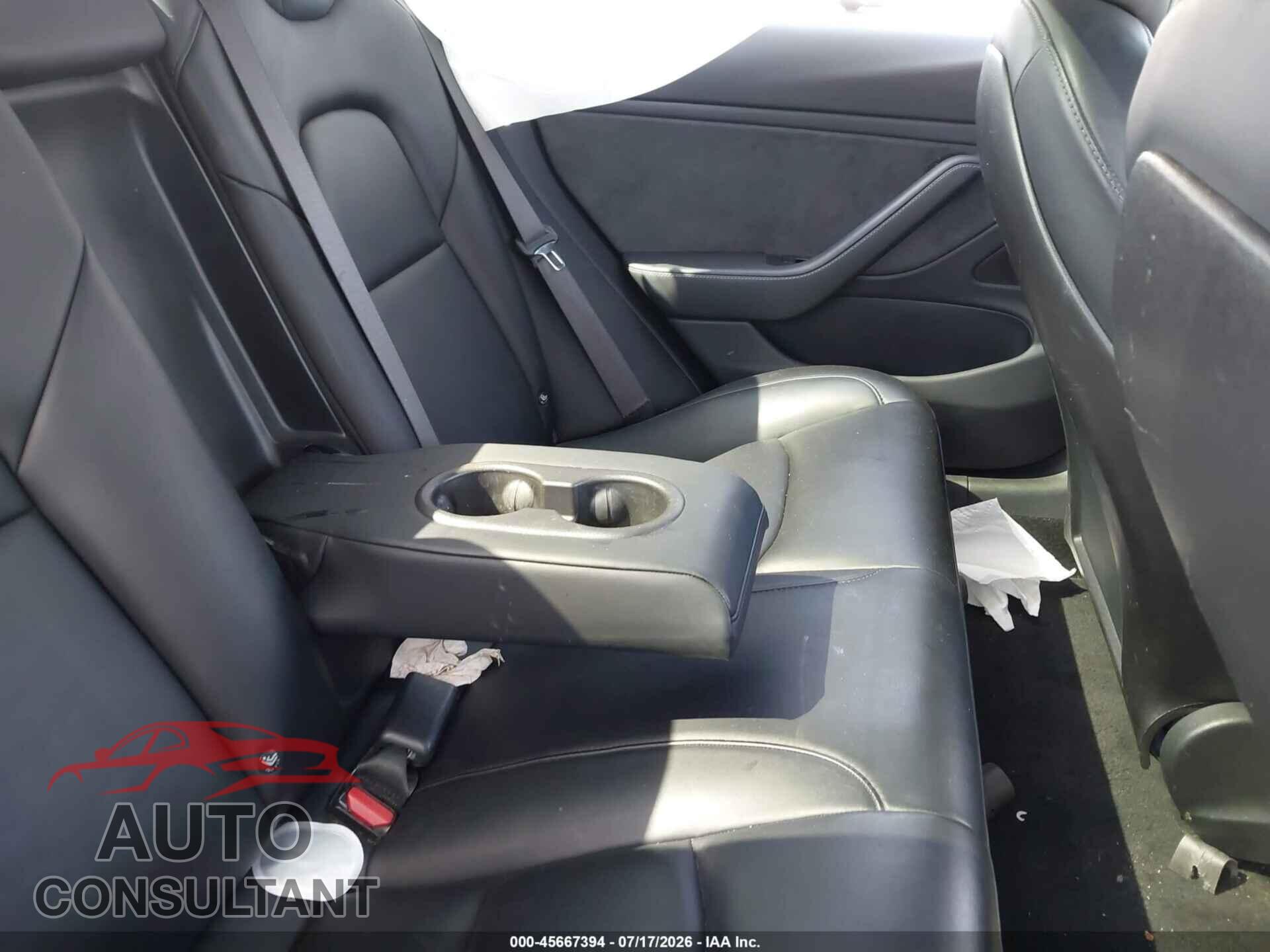 TESLA MODEL 3 2018 - 5YJ3E1EA0JF070428