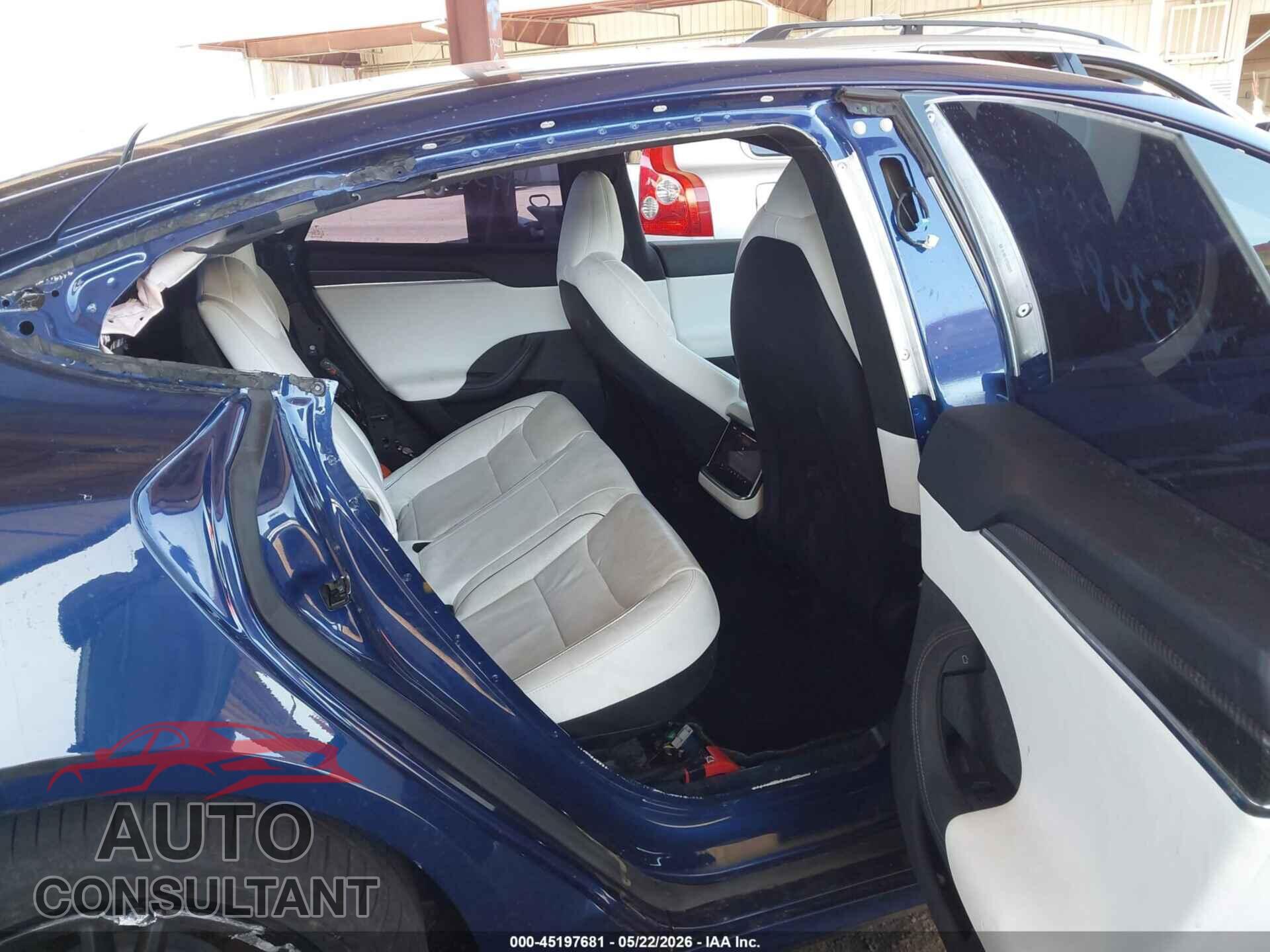TESLA MODEL S 2021 - 5YJSA1E64MF453084