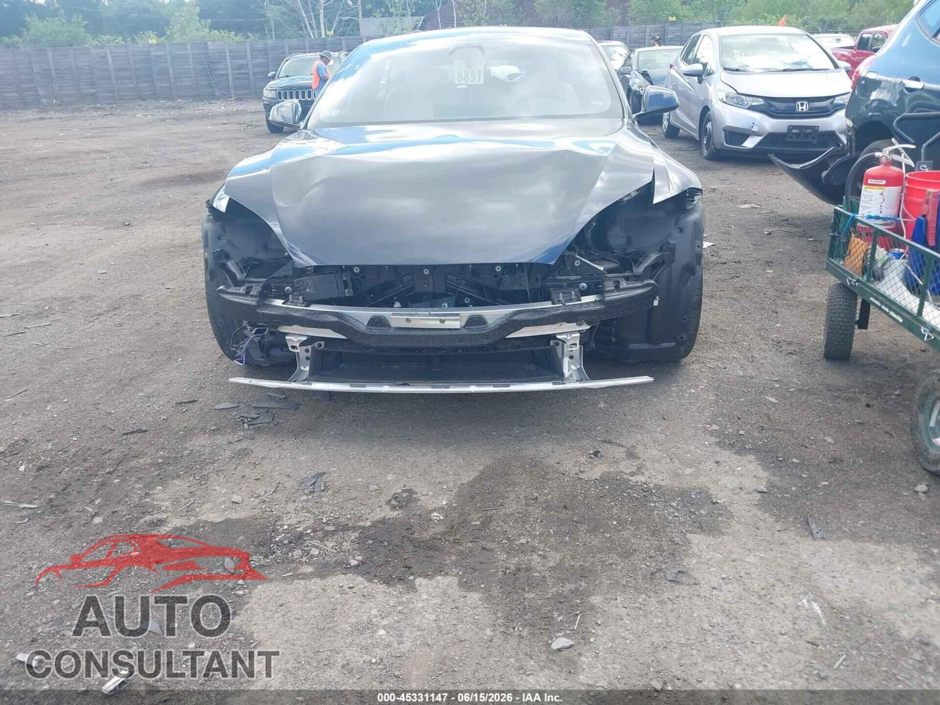 TESLA MODEL S 2024 - 5YJSA1E55RF534920