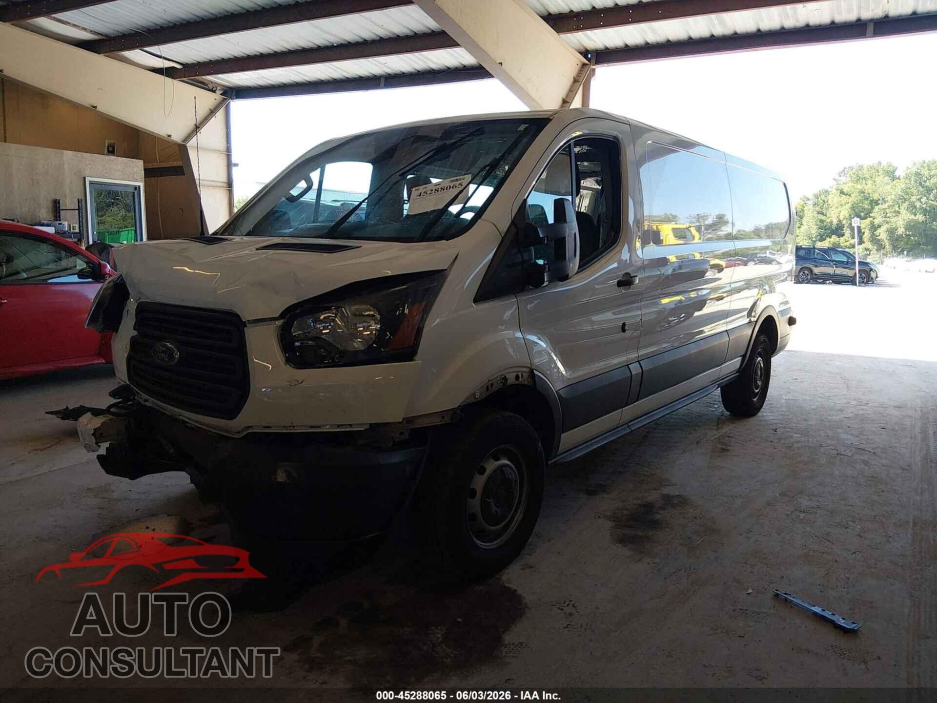 FORD TRANSIT-150 2016 - 1FTYE2YM8GKB00367