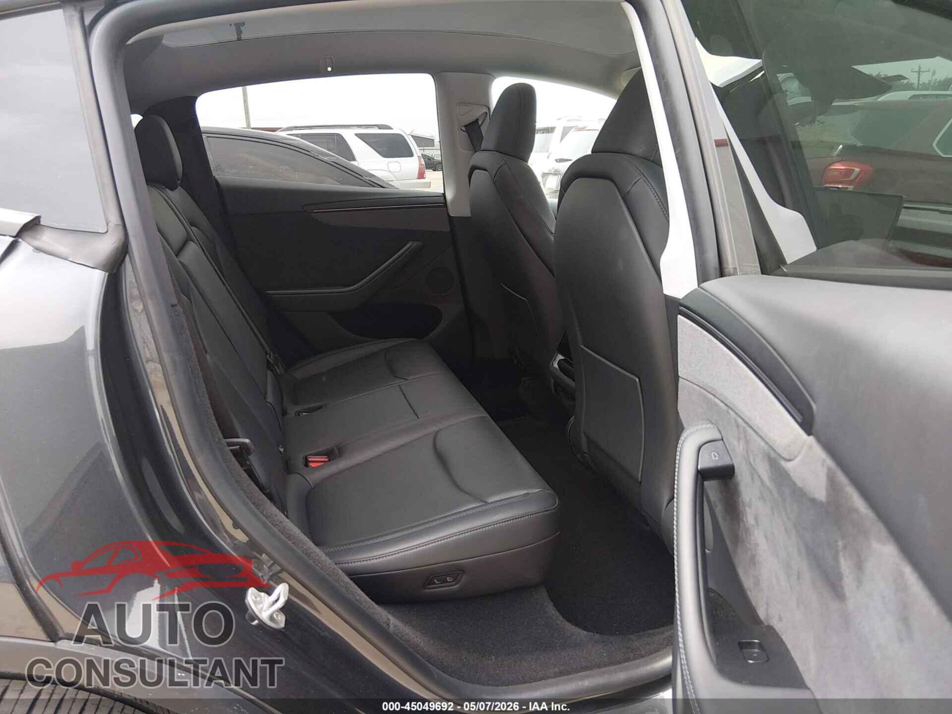 TESLA MODEL Y 2026 - 7SAYGDEDXTA494522