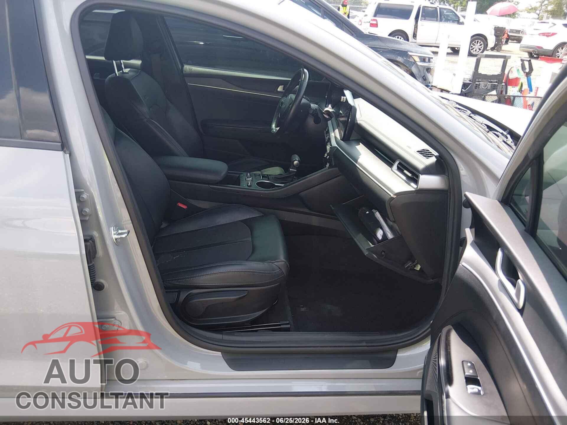 KIA K5 2024 - 5XXG64J24RG263494