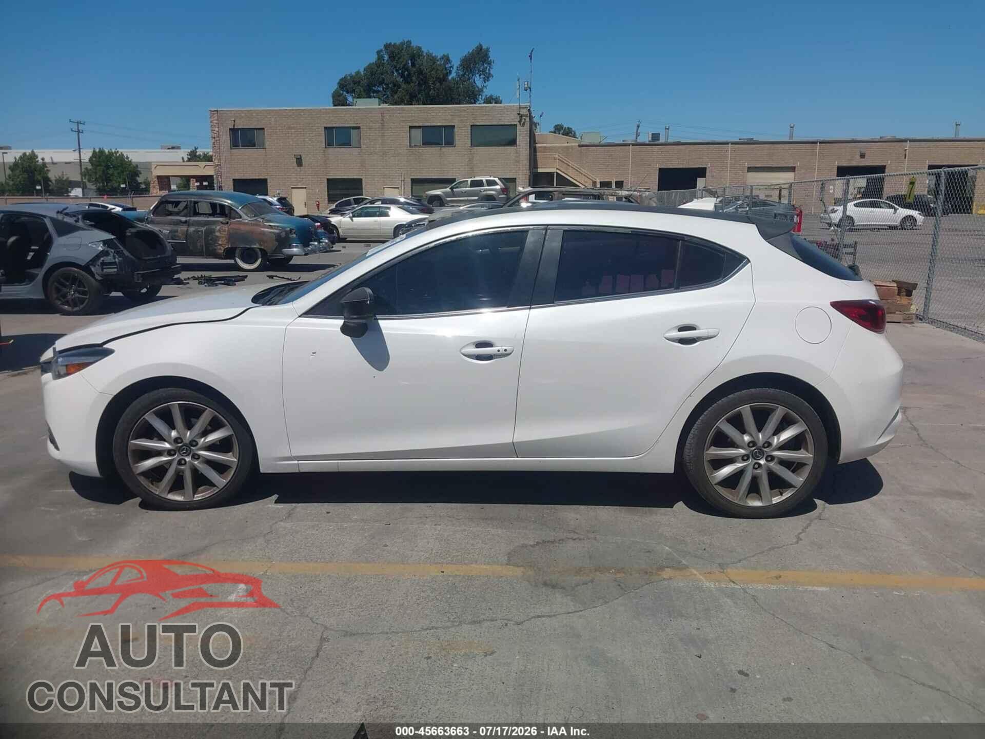 MAZDA MAZDA3 2017 - JM1BN1M30H1134176