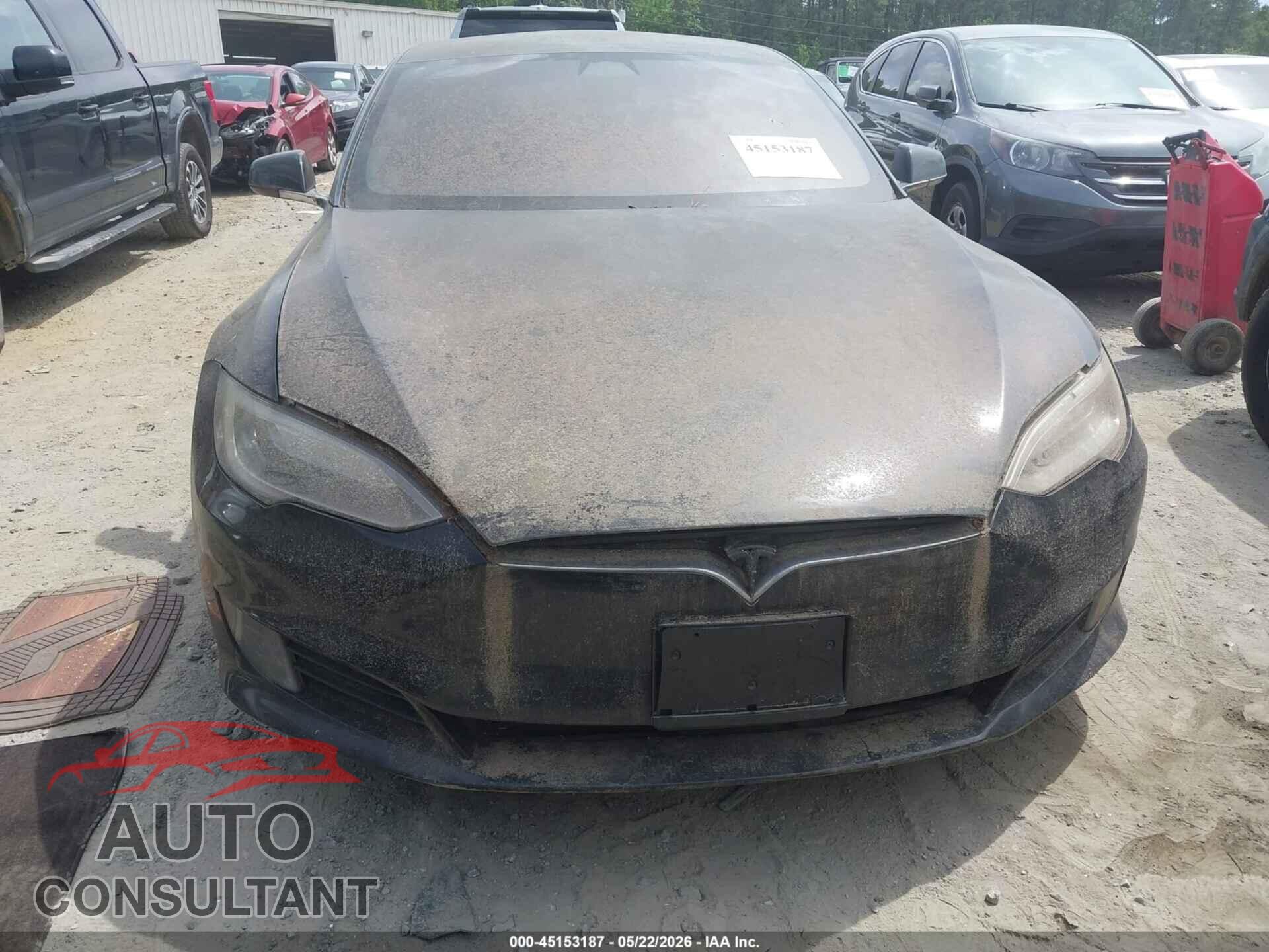 TESLA MODEL S 2017 - 5YJSA1E19HF202443