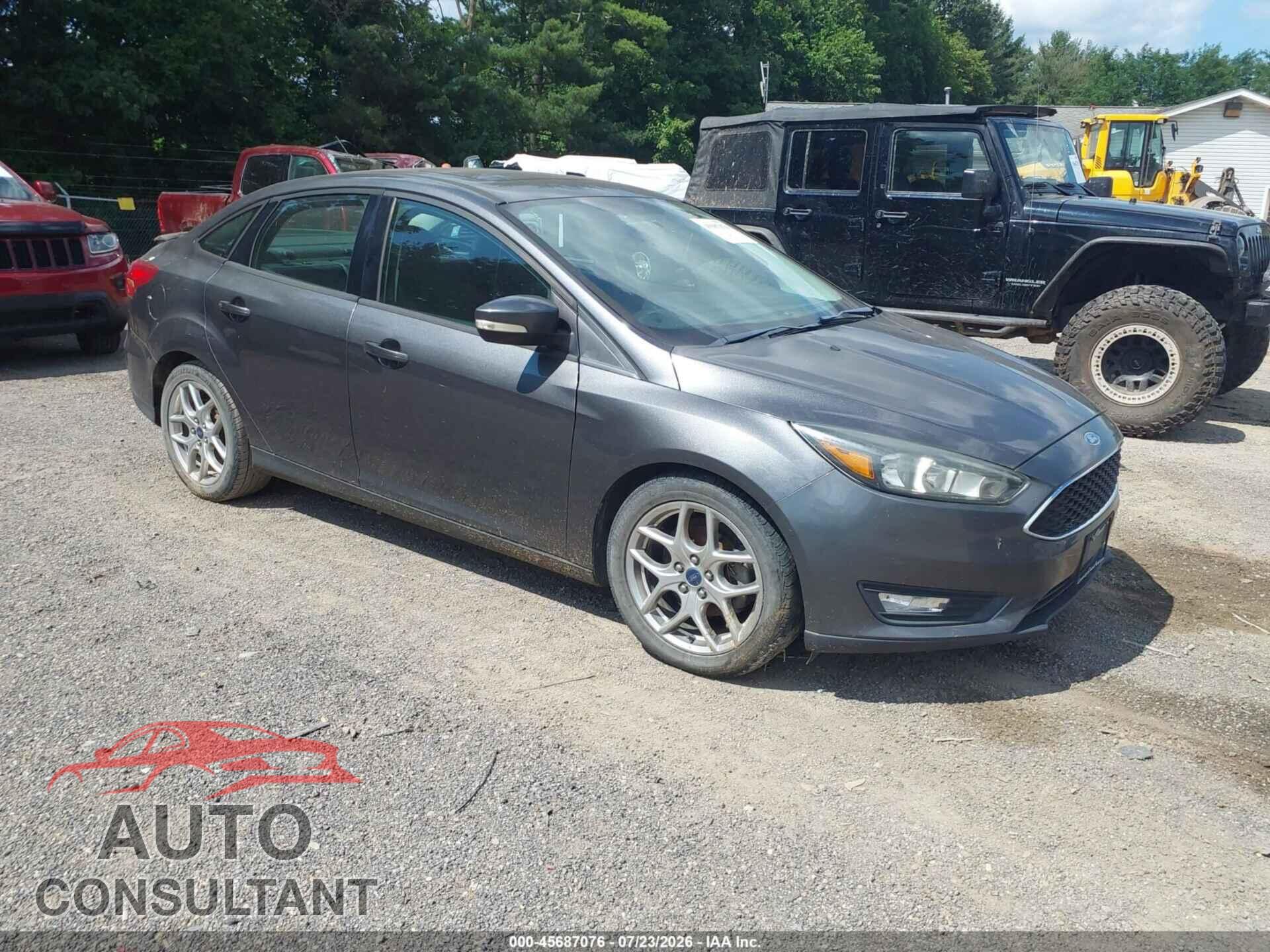 FORD FOCUS 2015 - 1FADP3F21FL217481