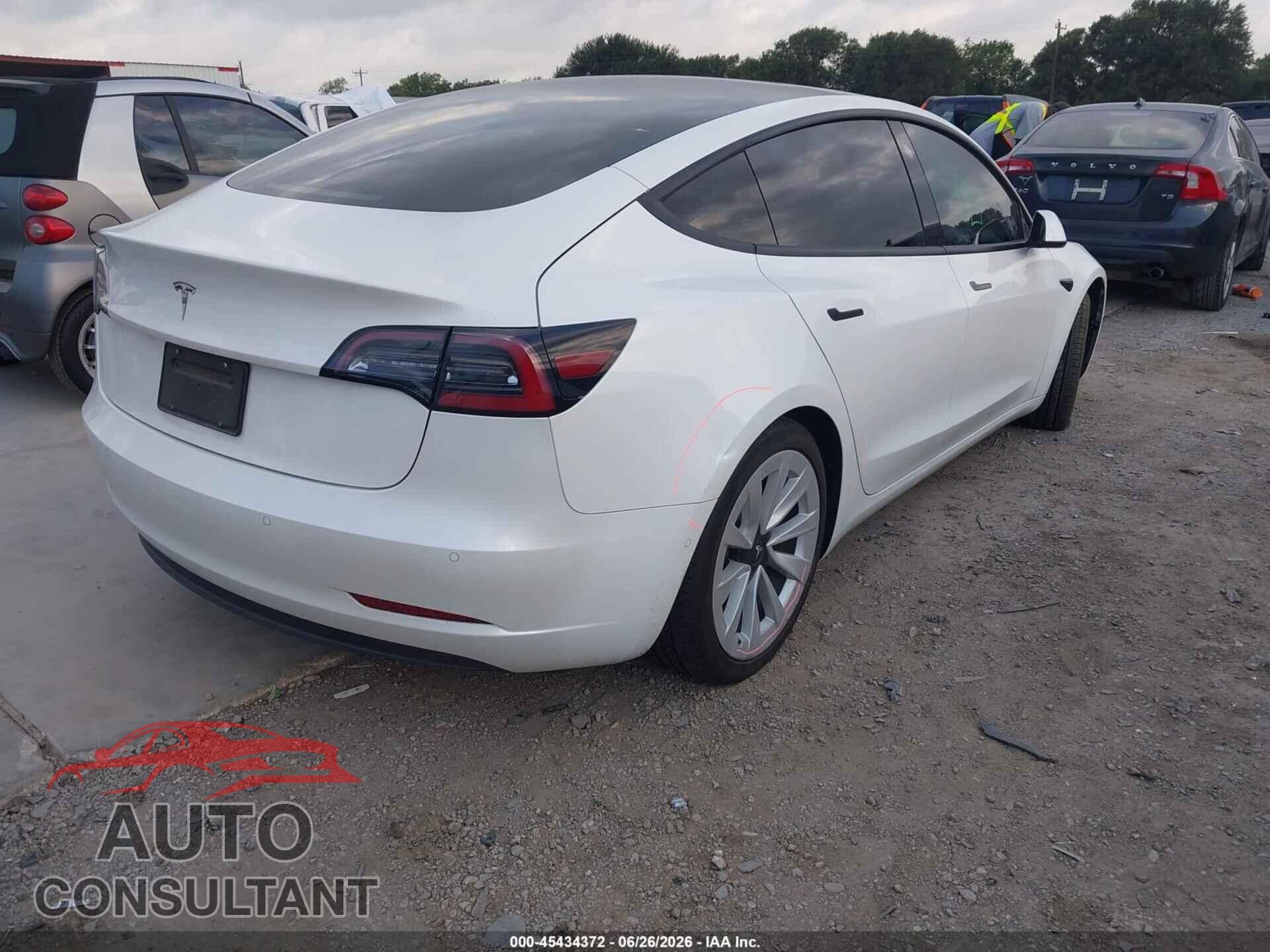 TESLA MODEL 3 2021 - 5YJ3E1EA4MF990826