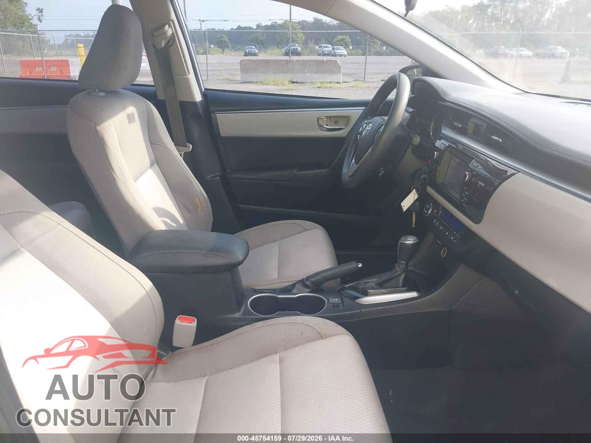 TOYOTA COROLLA 2015 - 2T1BURHEXFC271034