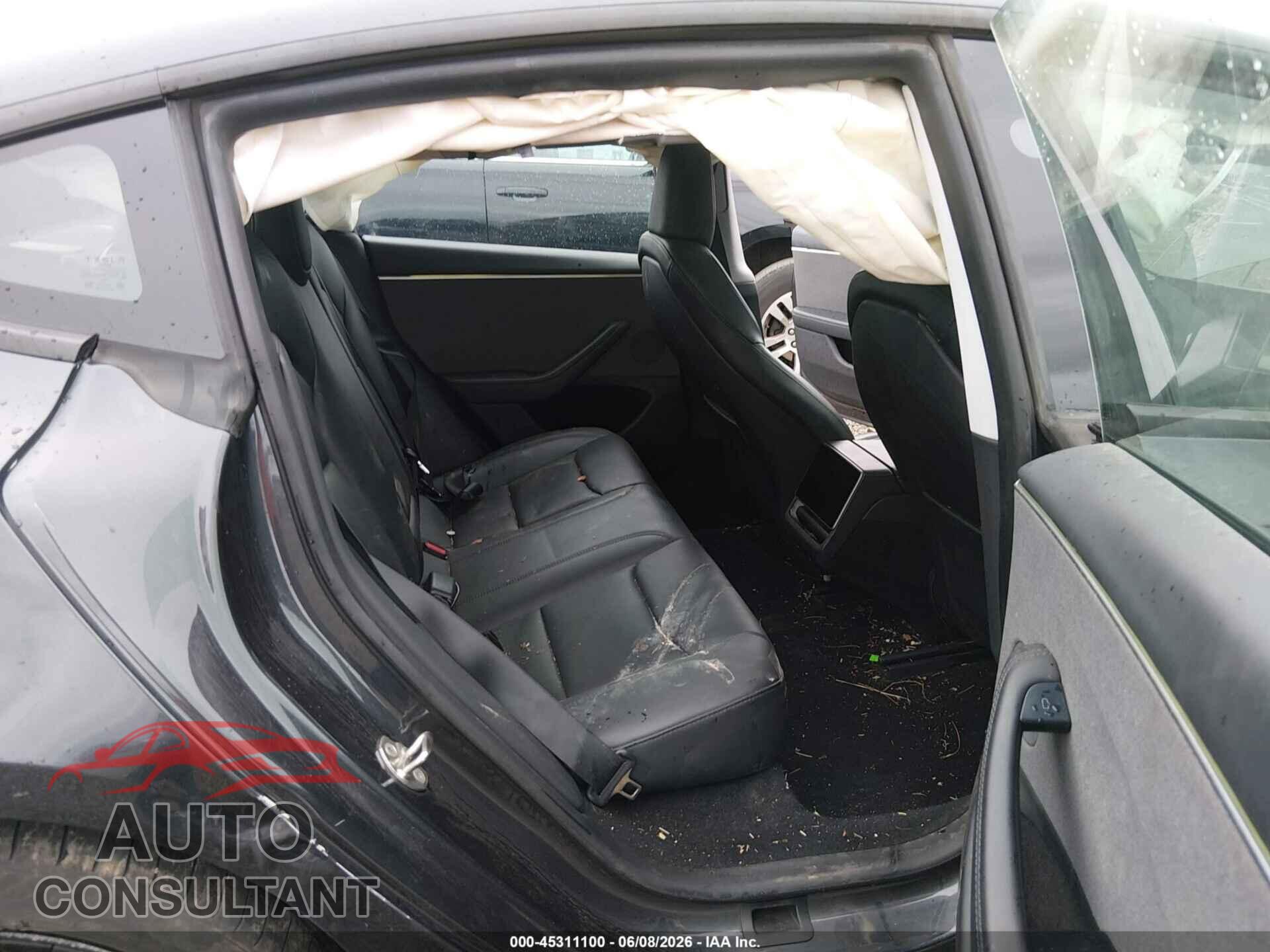 TESLA MODEL 3 2024 - 5YJ3E1EA0RF757498