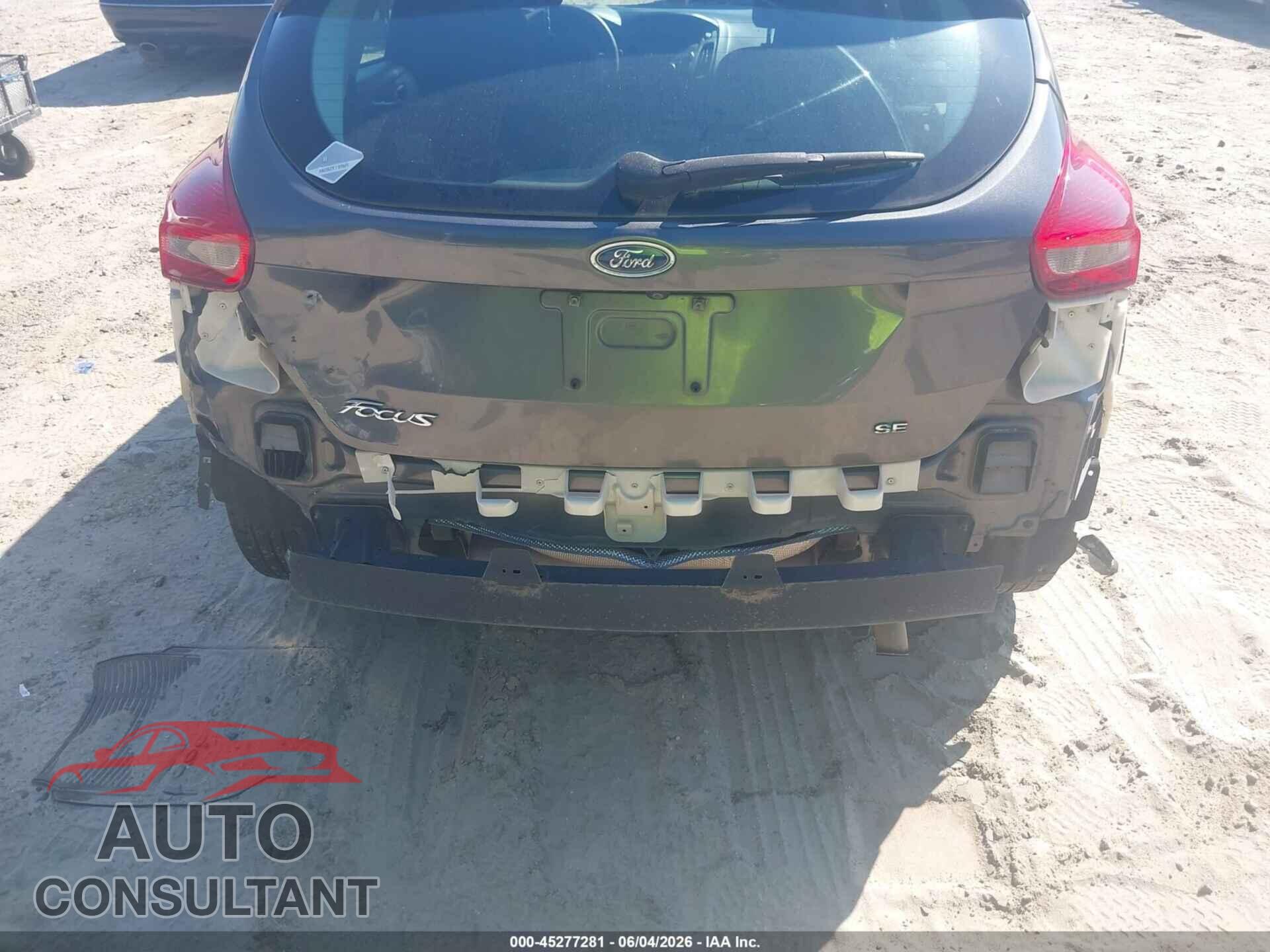 FORD FOCUS 2017 - 1FADP3K25HL258818