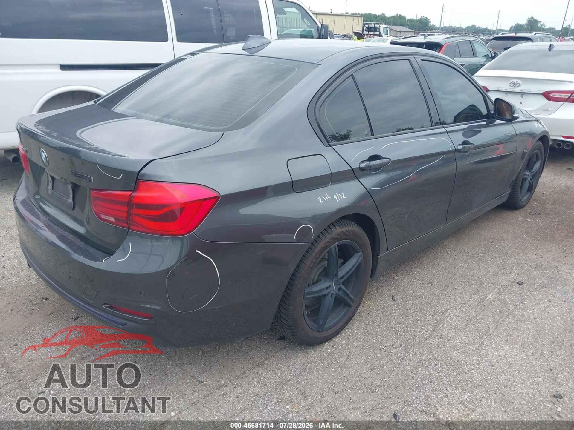BMW 328I 2016 - WBA8E3G52GNU03107