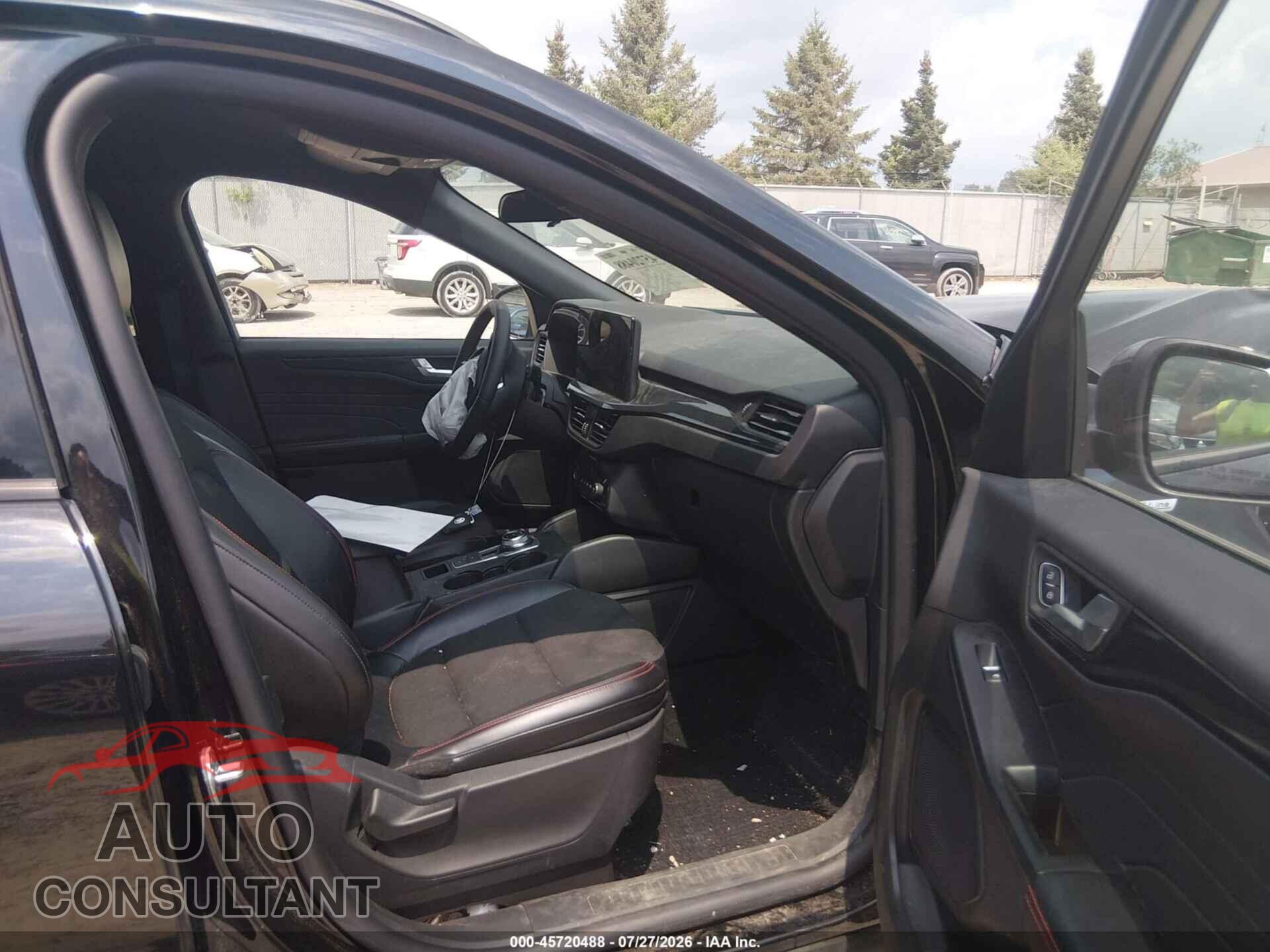 FORD ESCAPE 2025 - 1FMCU9NA2SUA92159