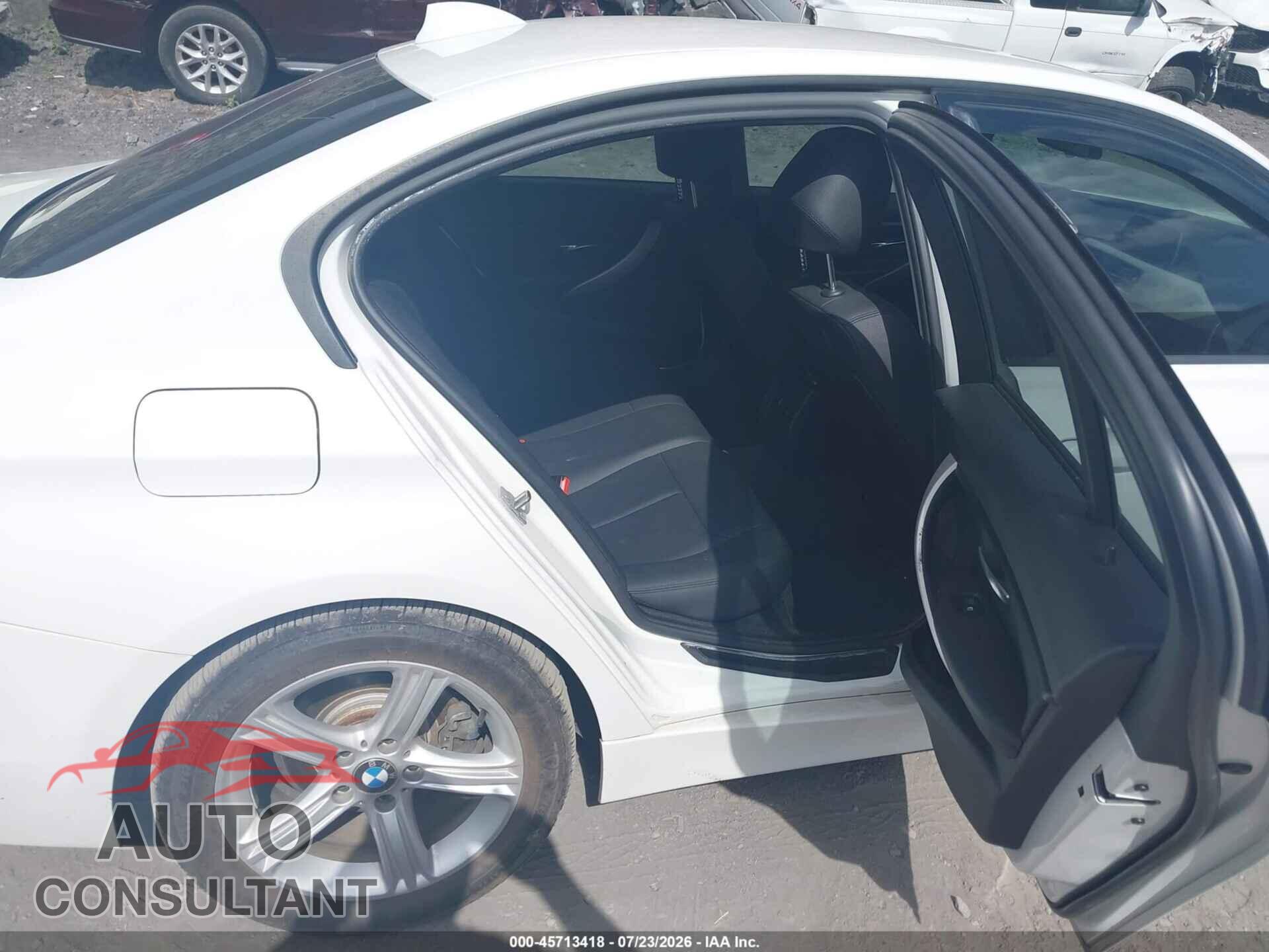 BMW 320I 2014 - WBA3B1C56EP680230