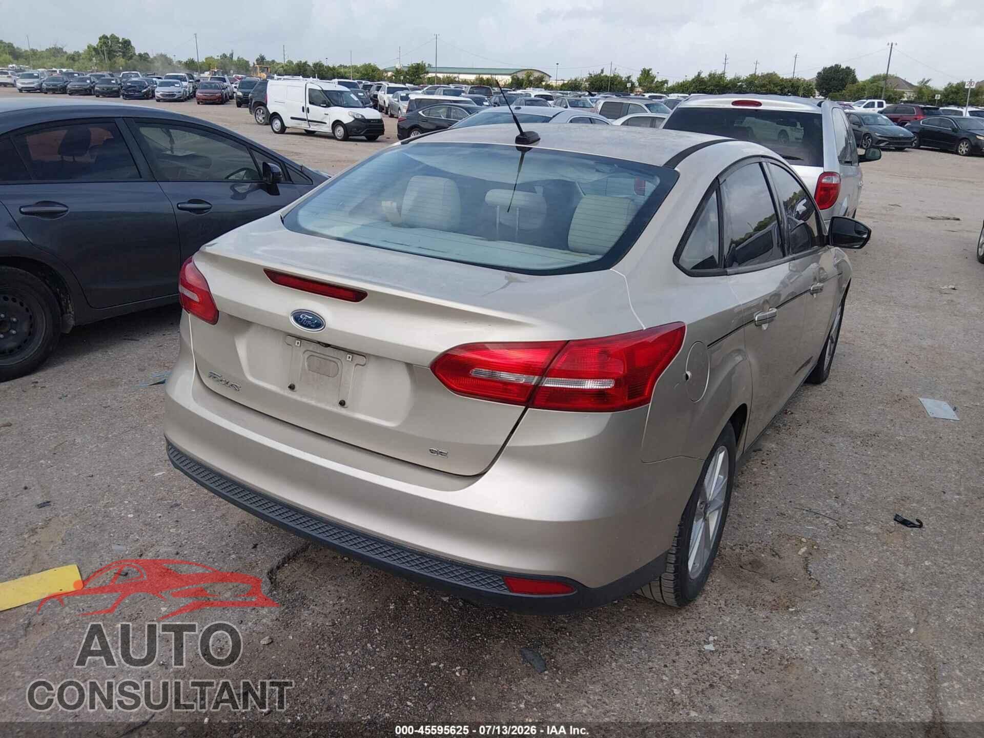 FORD FOCUS 2017 - 1FADP3F27HL229721