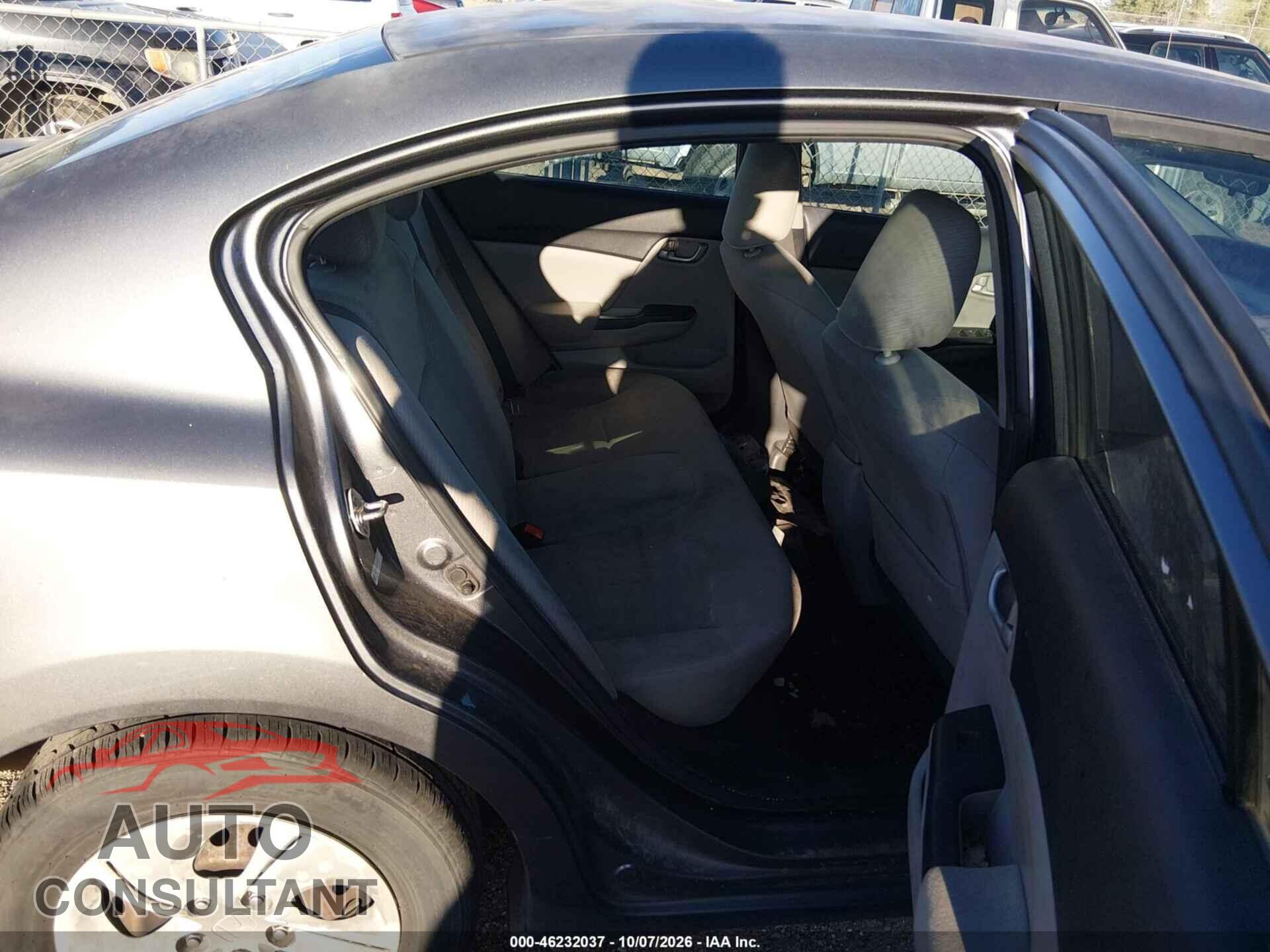 HONDA CIVIC 2013 - 19XFB2F54DE091371