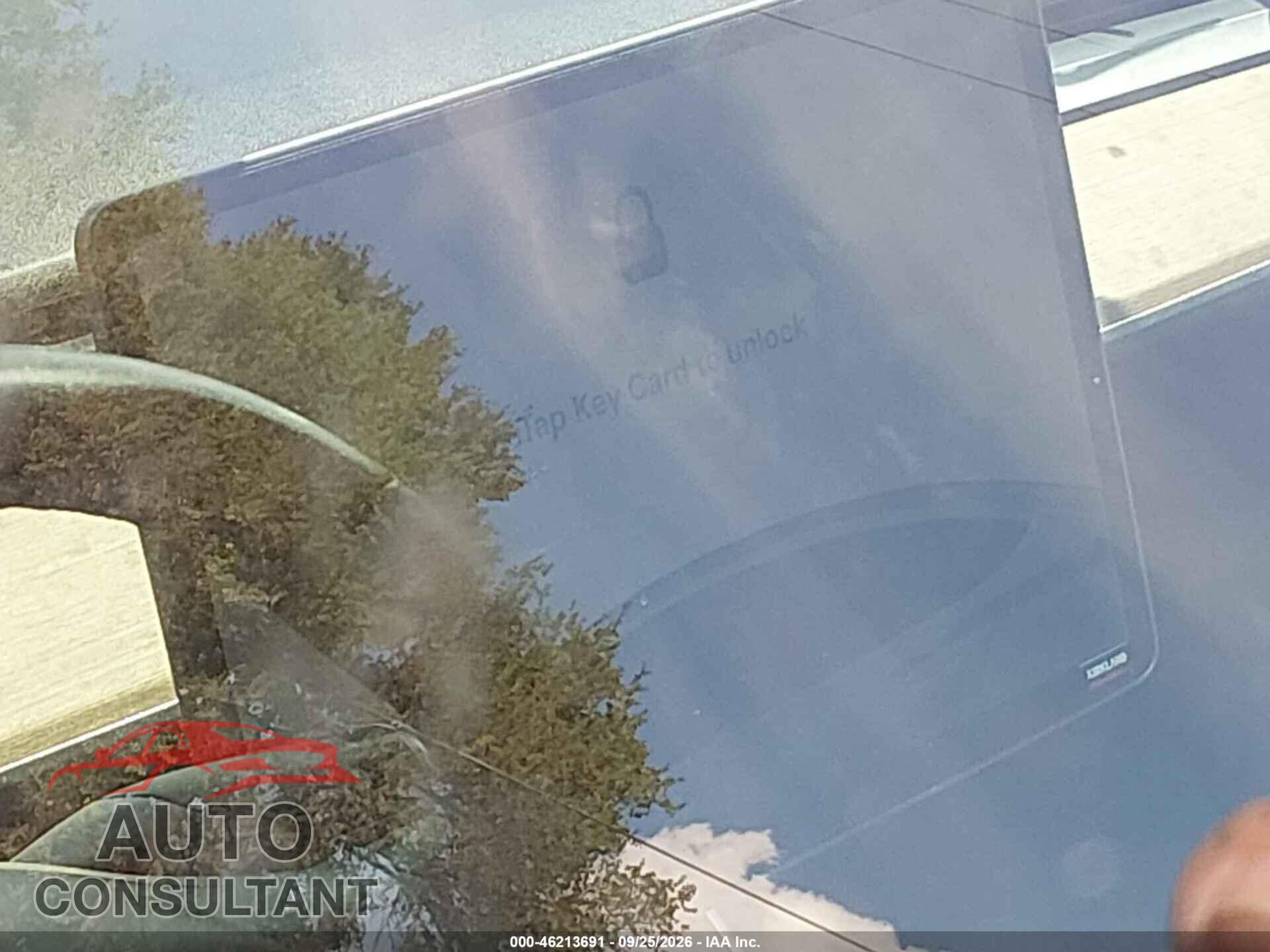 TESLA MODELO 3 2018 - 5YJ3E1EA8JF040061