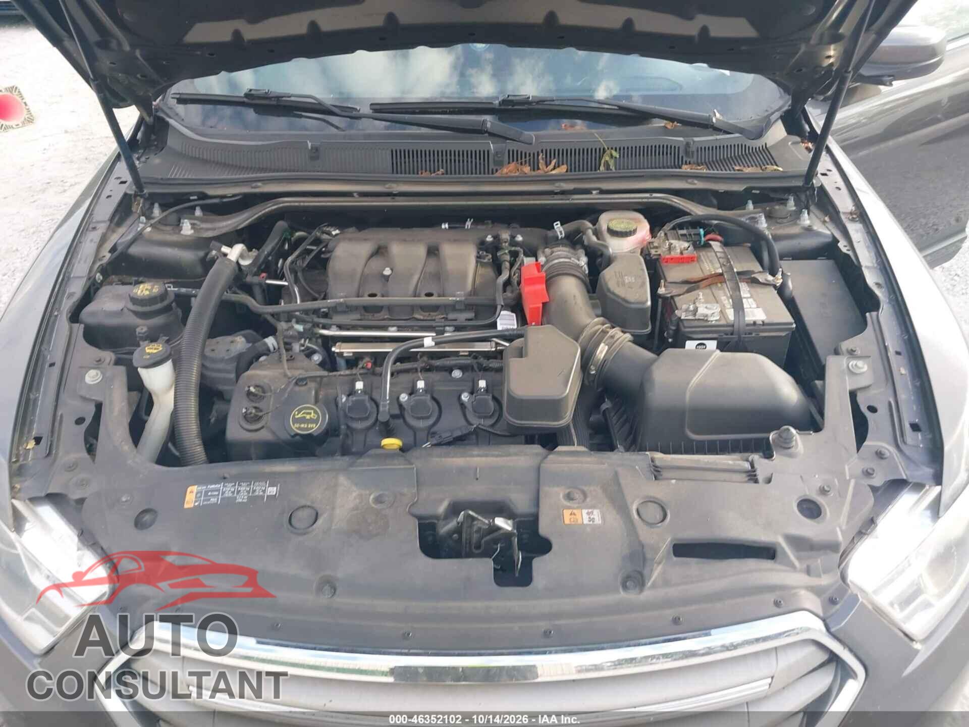 FORD TAURUS 2017 - 1FAHP2E83HG105391