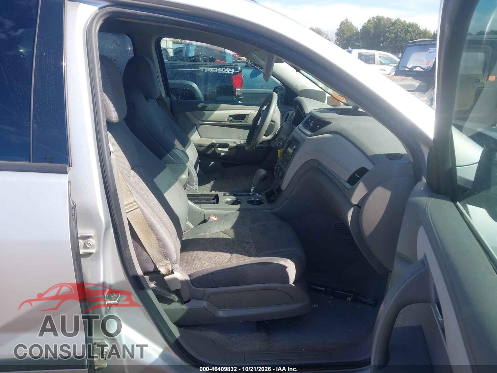 CHEVROLET TRAVERSE 2016 - 1GNKRFKD4GJ185151