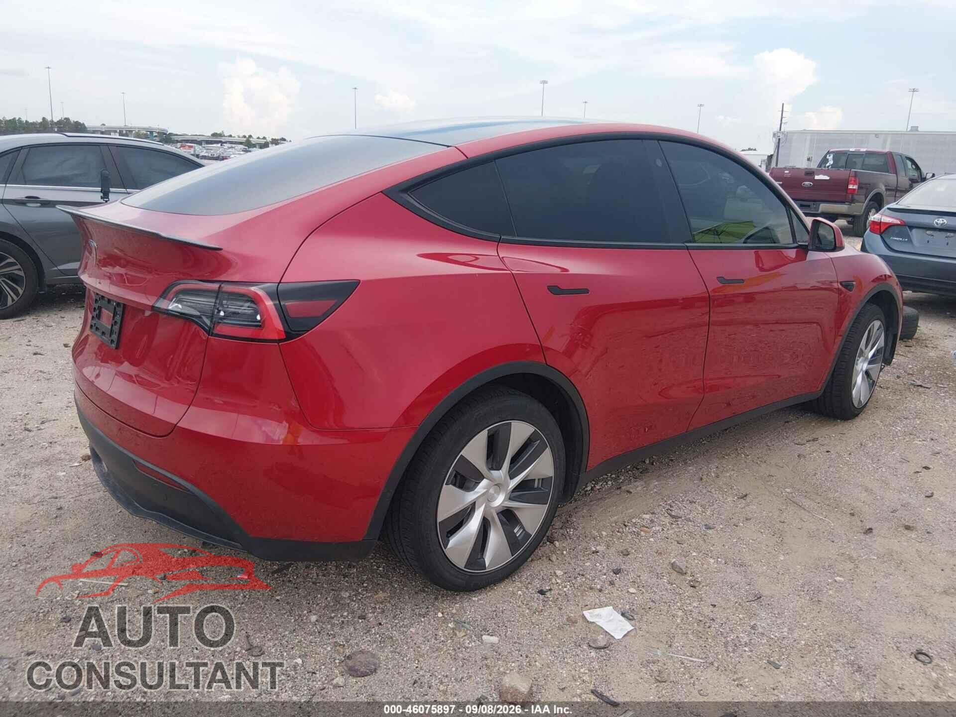 TESLA MODEL Y 2021 - 5YJYGDED3MF107584