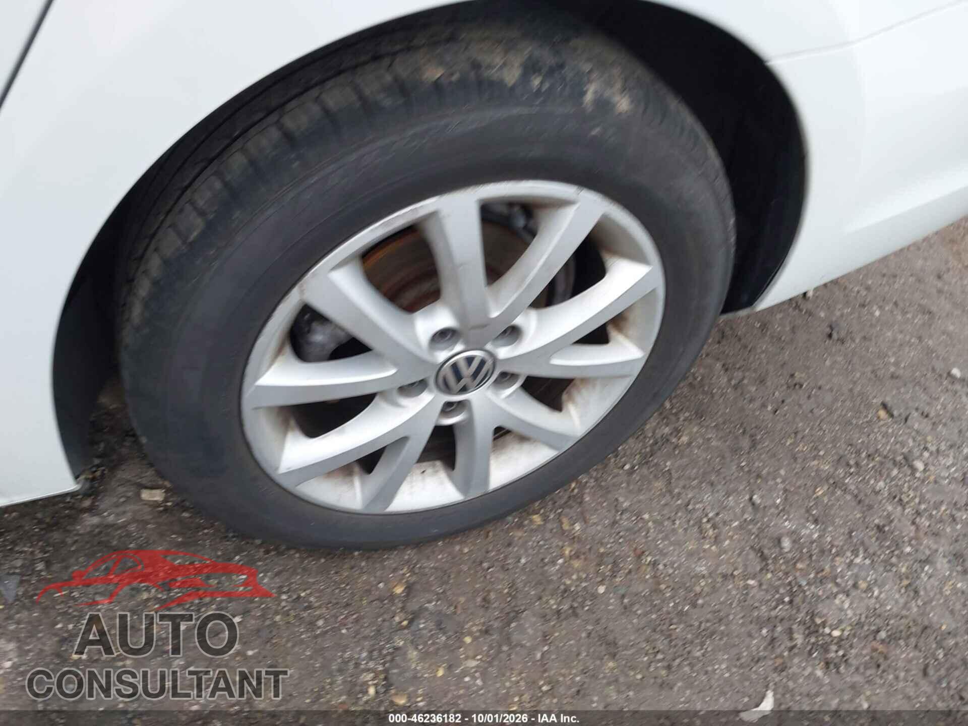 VOLKSWAGEN JETTA 2017 - 3VW2B7AJ0HM334392