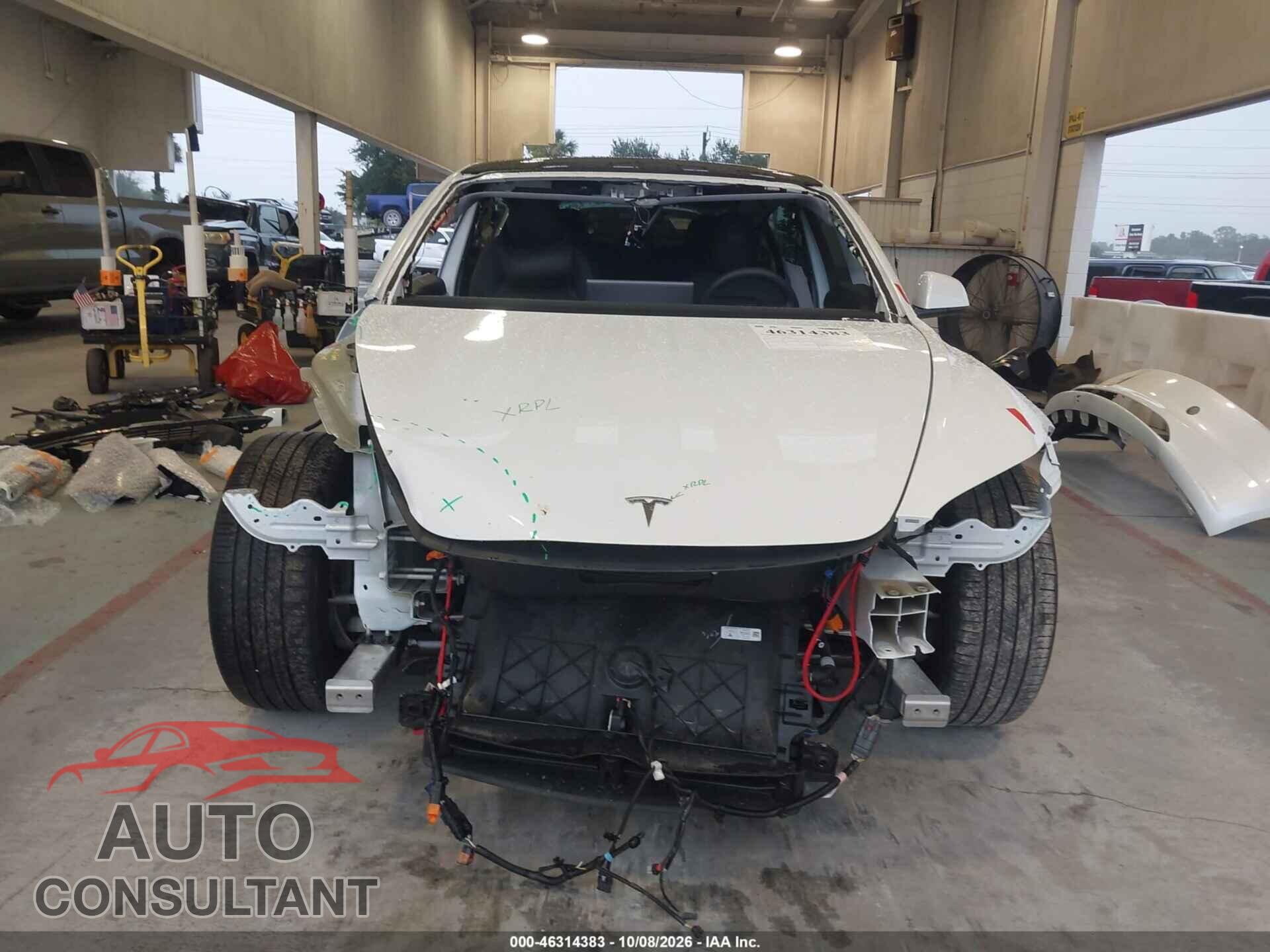 TESLA MODEL 3 2024 - 5YJ3E1EA2RF747331