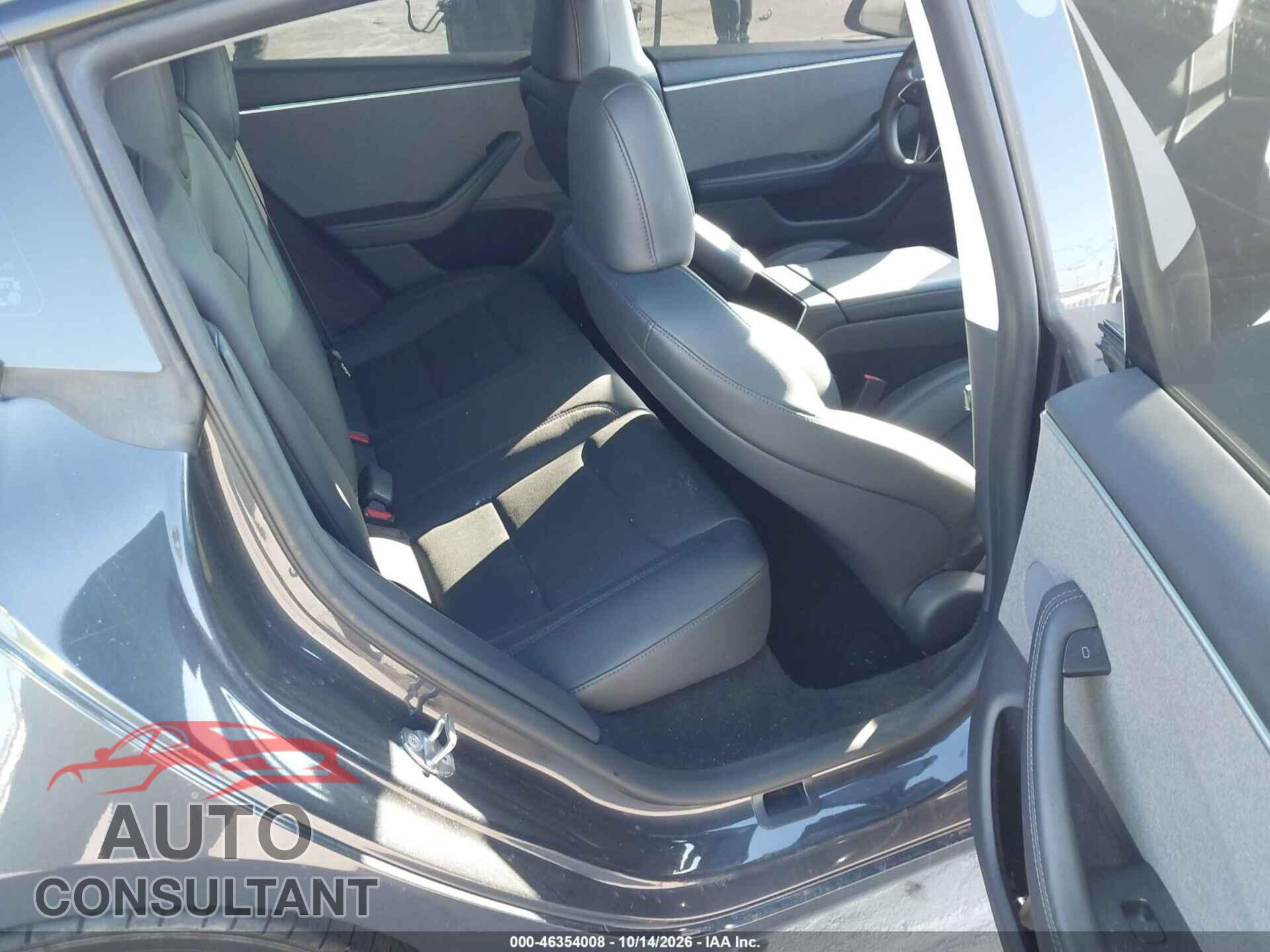 TESLA MODEL 3 2024 - 5YJ3E1EA6RF765217
