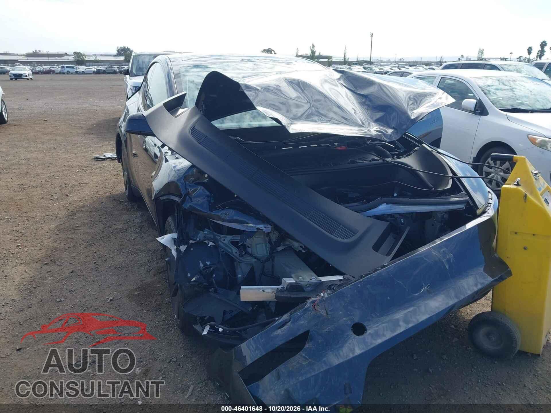 TESLA MODEL Y 2026 - 7SAYGDED2TF449237