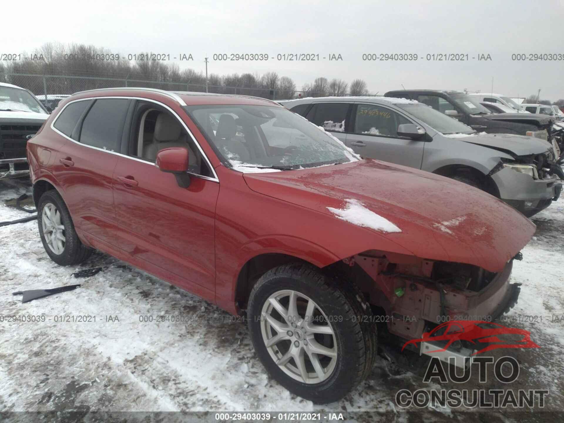 VOLVO XC60 2018 - LYV102RK0JB068985