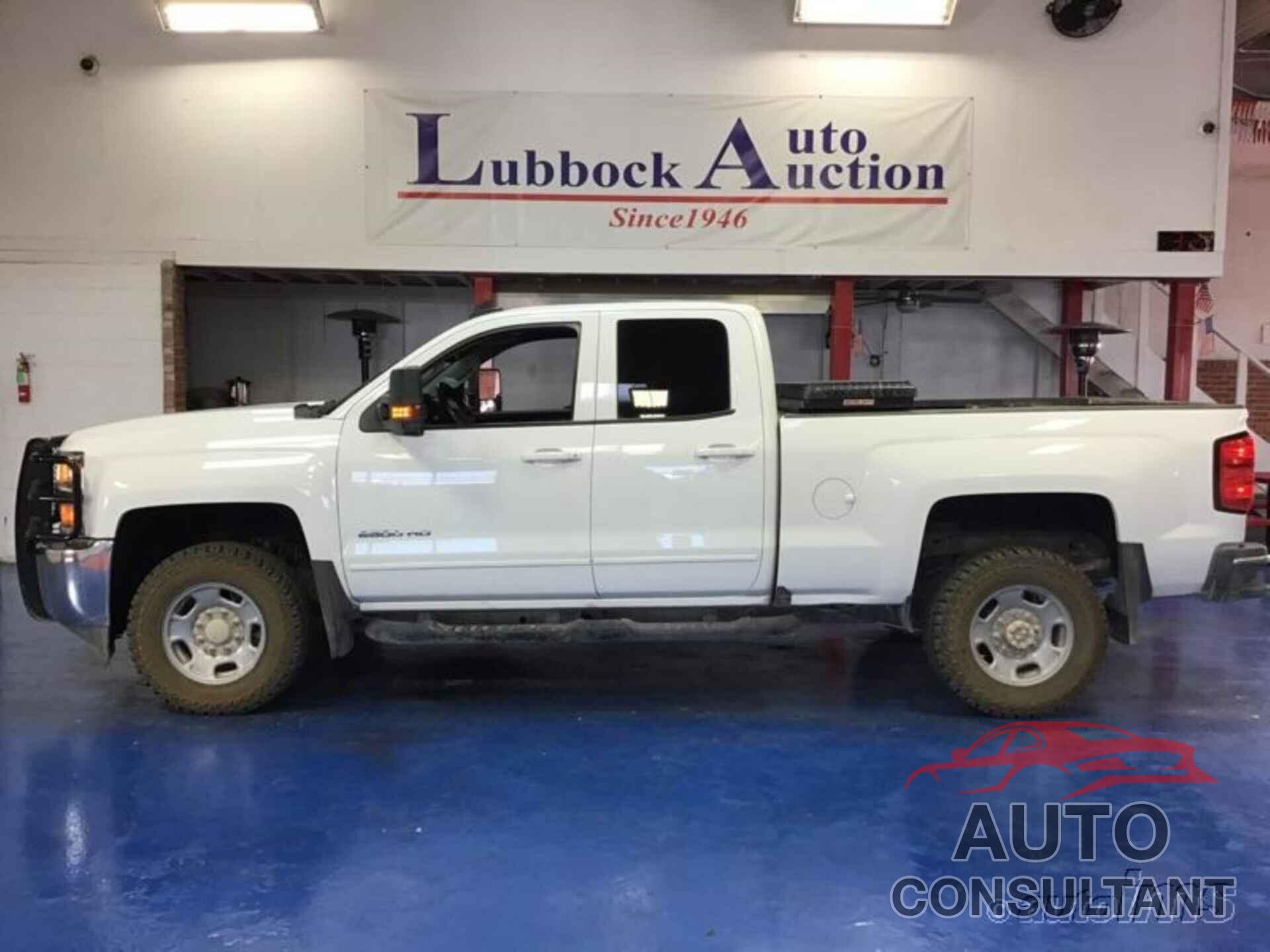 CHEVROLET SILVERADO 2500HD 2017 - 1GC2KVEG8HZ377205