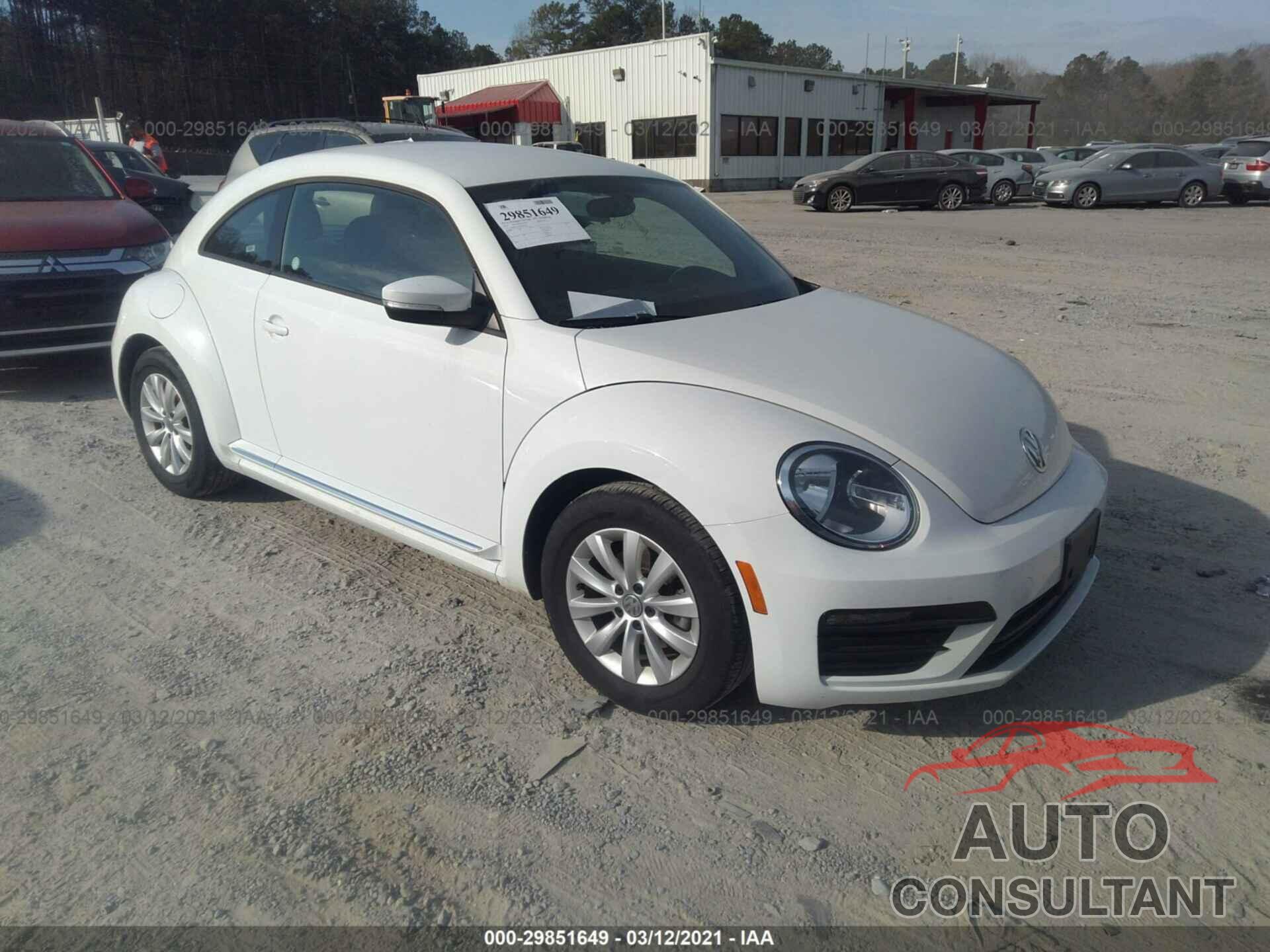VOLKSWAGEN BEETLE 2019 - 3VWFD7AT3KM708515