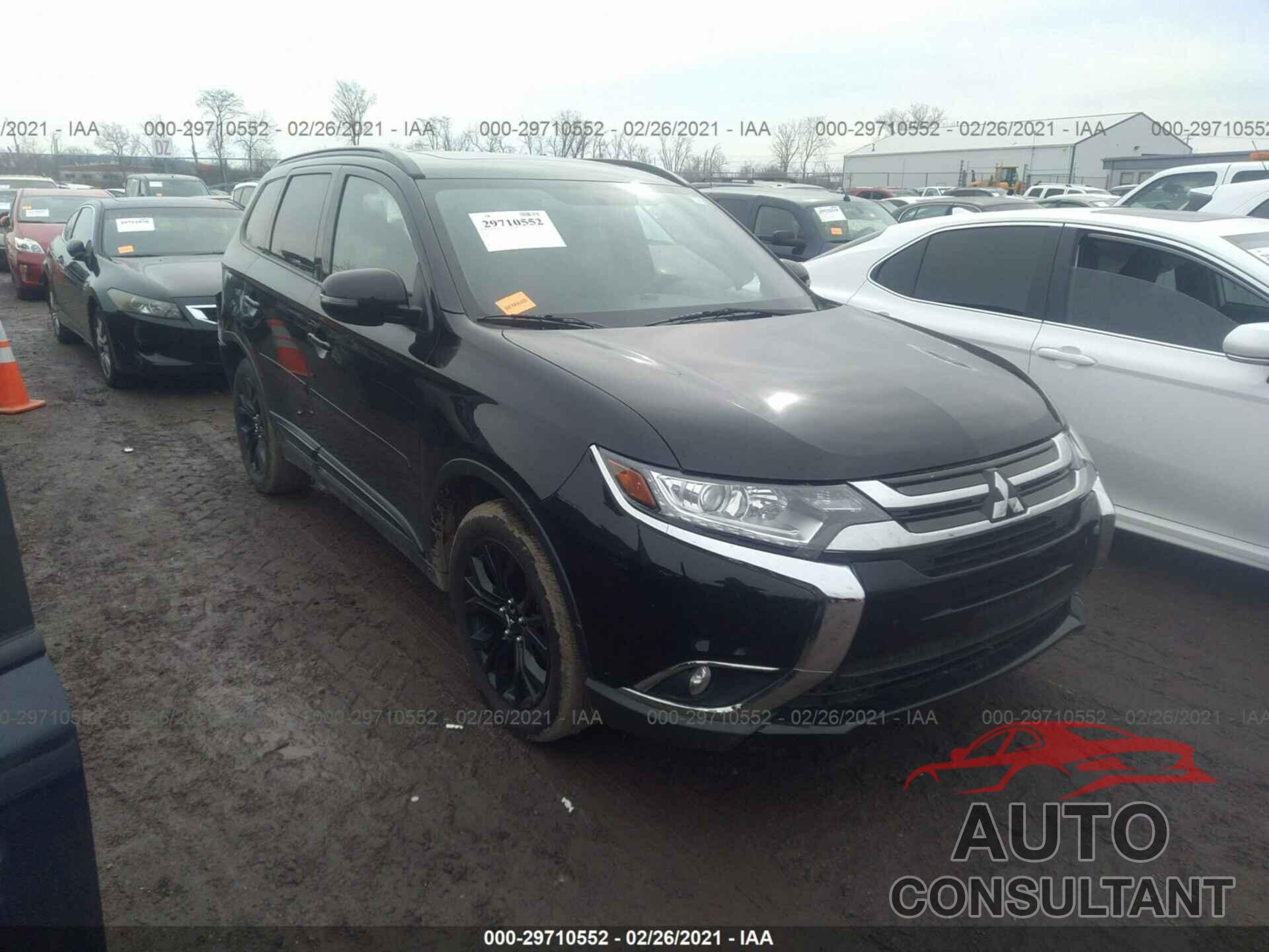 MITSUBISHI OUTLANDER 2018 - JA4AD3A37JZ033765
