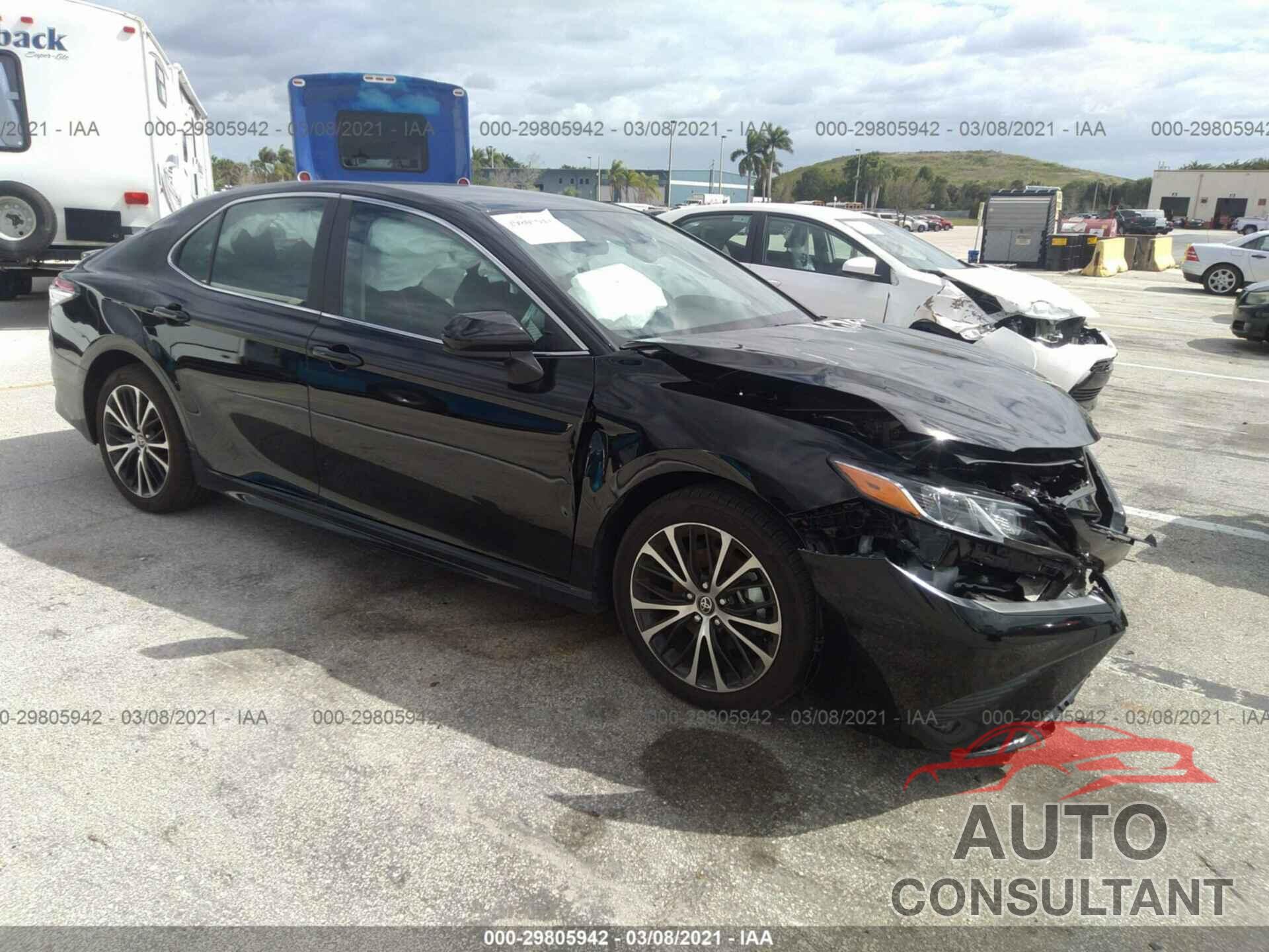 TOYOTA CAMRY 2020 - 4T1G11AK2LU976162