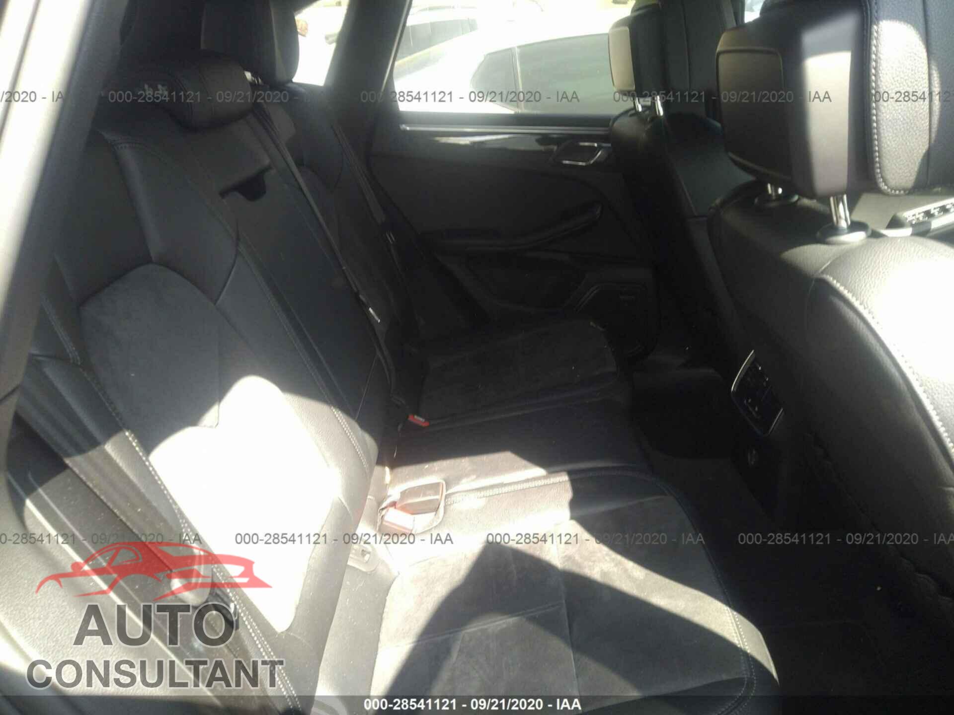 PORSCHE MACAN 2017 - WP1AA2A56HLB83727