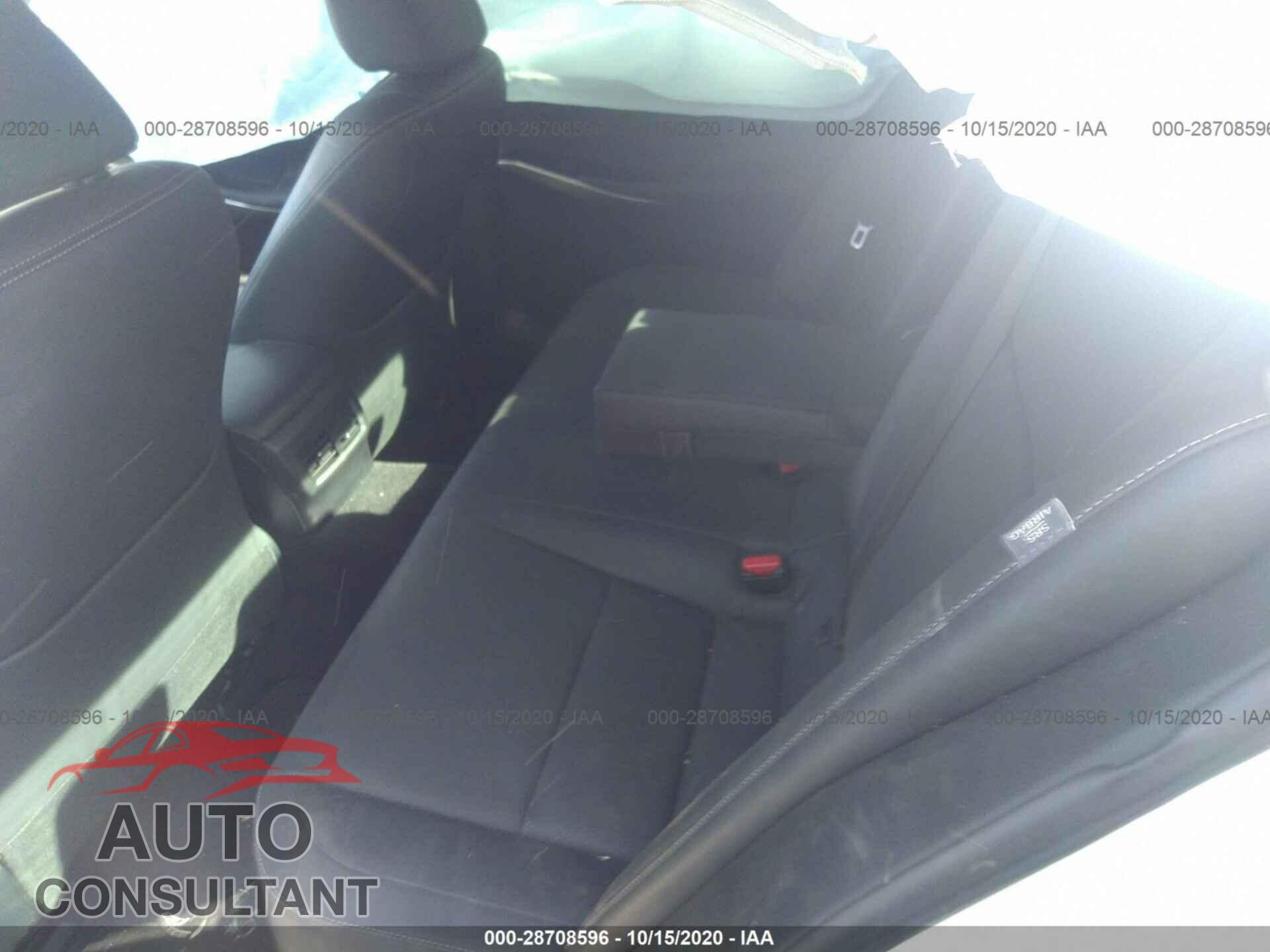 LEXUS IS 2017 - JTHBA1D29H5050951