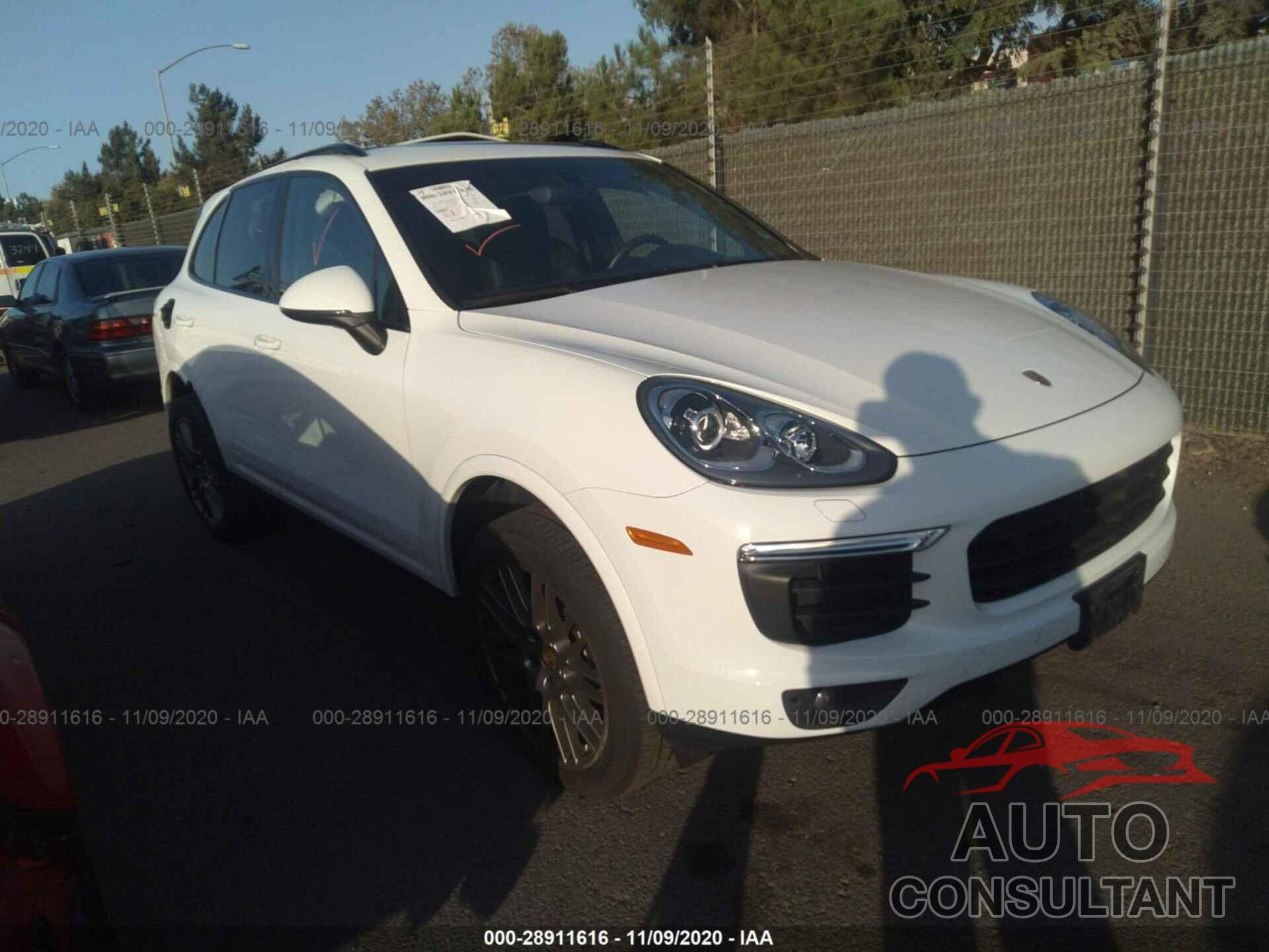 PORSCHE CAYENNE 2017 - WP1AA2A20HKA84266