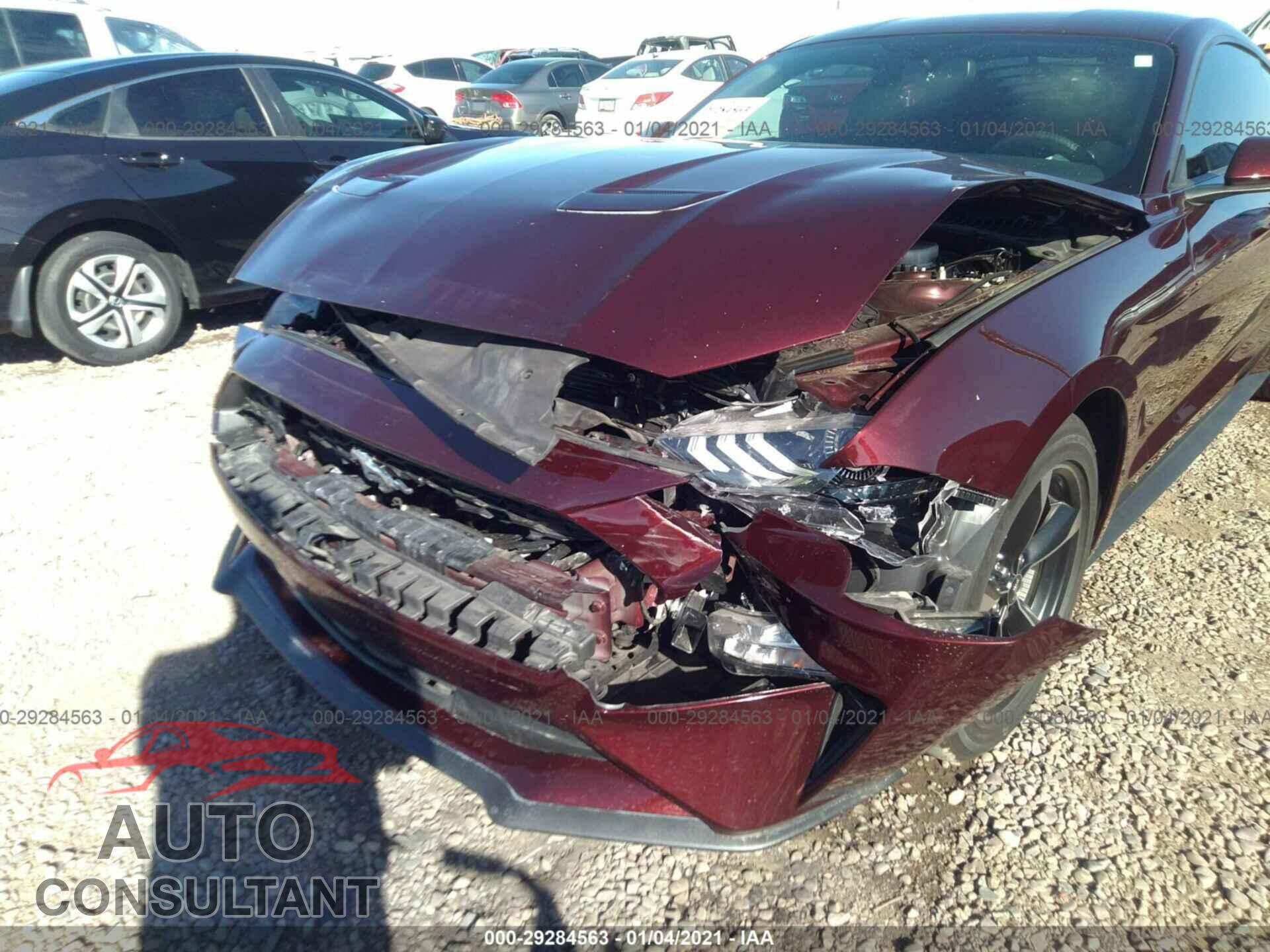 FORD MUSTANG 2018 - 1FA6P8TH1J5185112