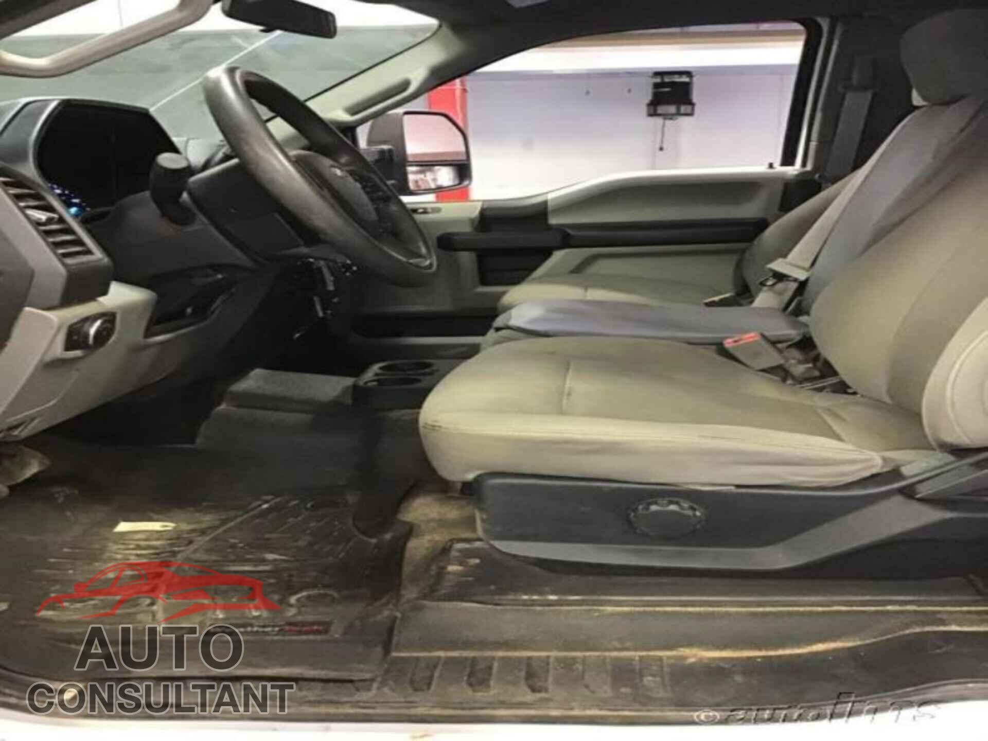 FORD SUPER DUTY F-250 SRW 2017 - 1FT7X2B60HED21221