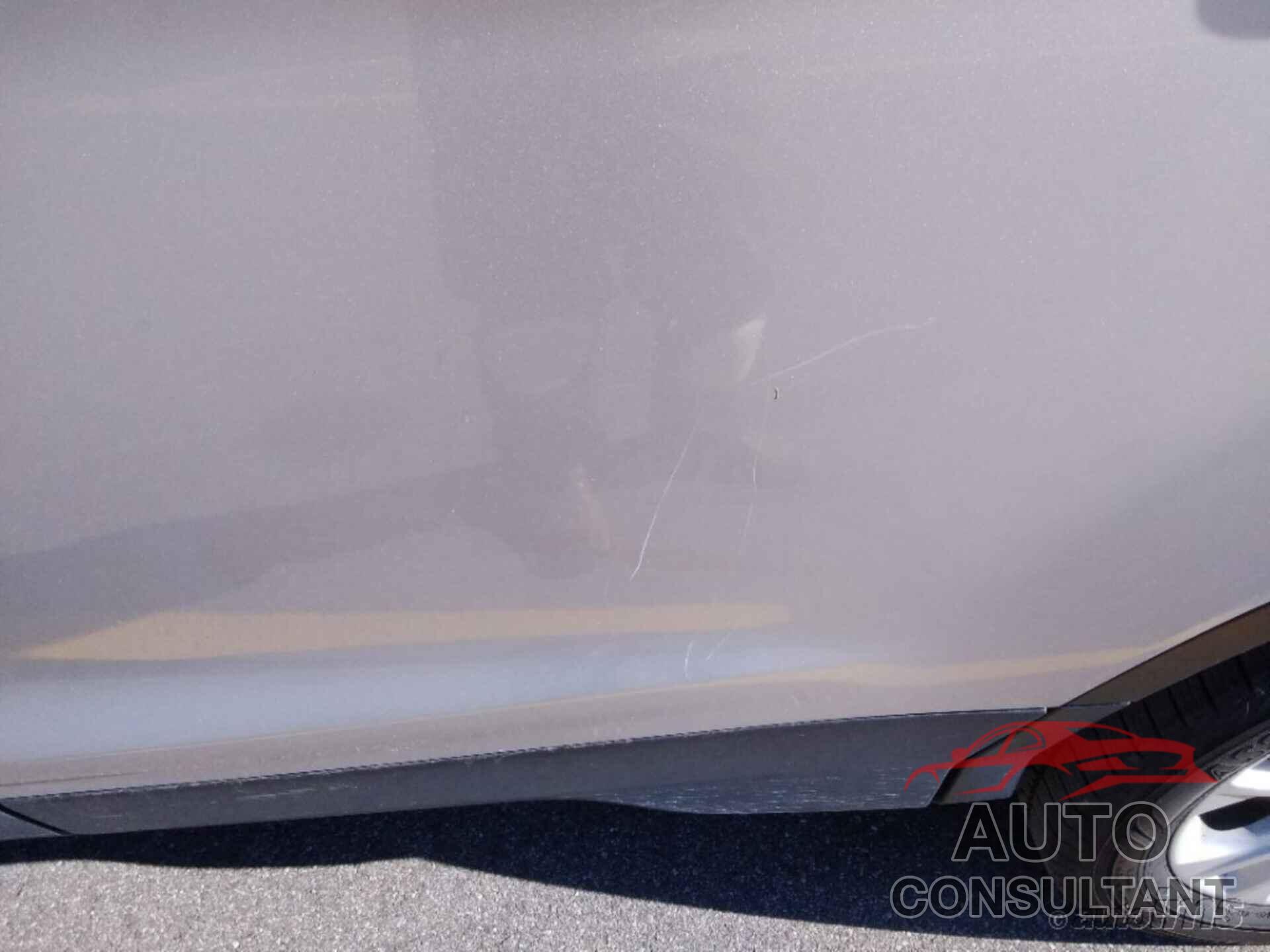 FORD ESCAPE 2018 - 1FMCU0GD8JUA76078