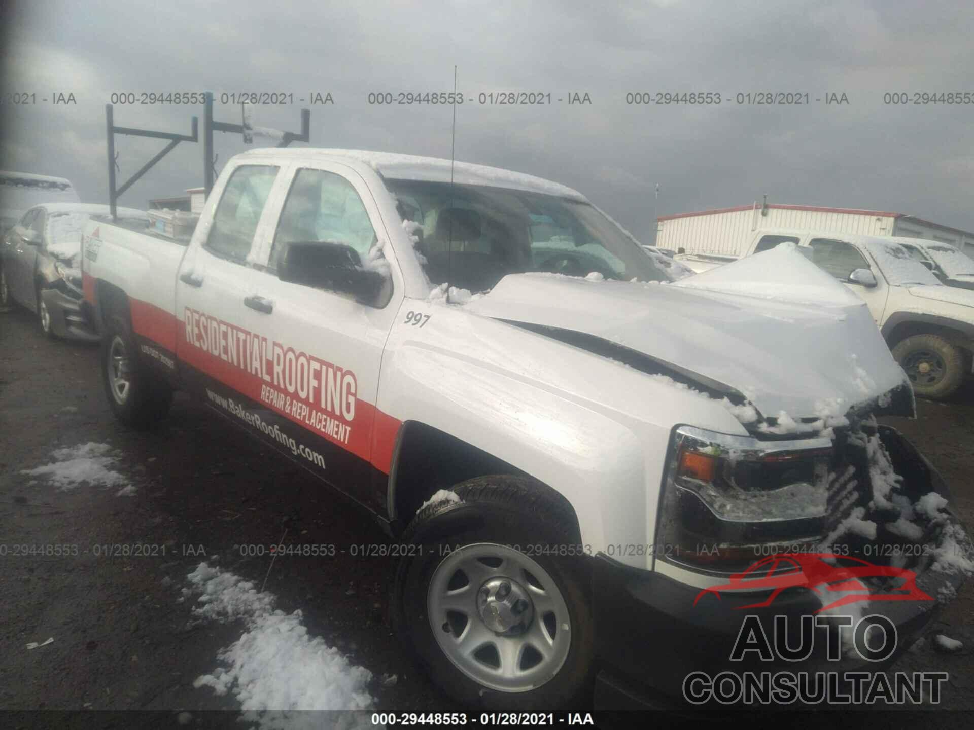 CHEVROLET SILVERADO 1500 2018 - 1GCRCNEH8JZ227556