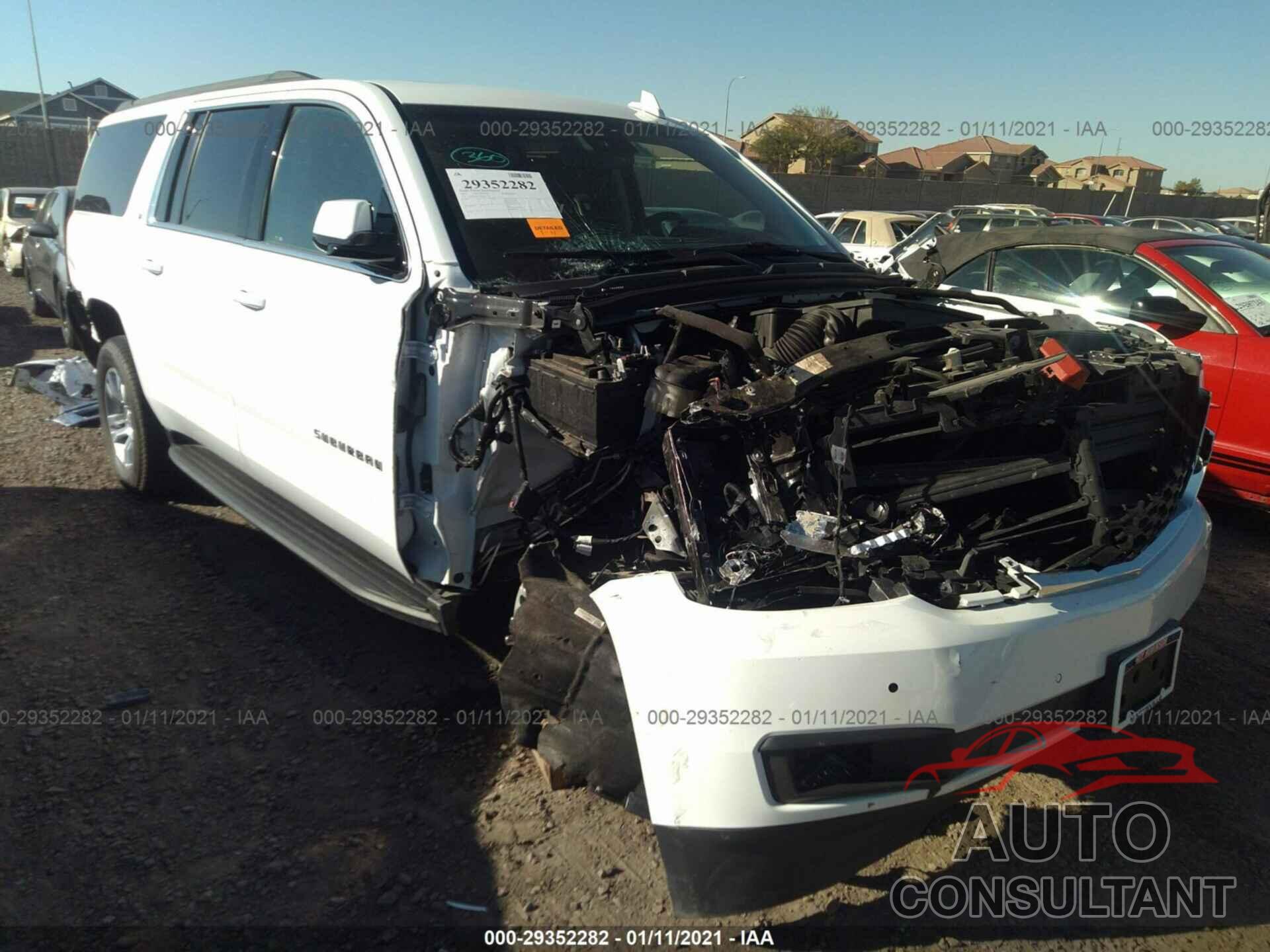 CHEVROLET SUBURBAN 2019 - 1GNSKHKC5KR271716