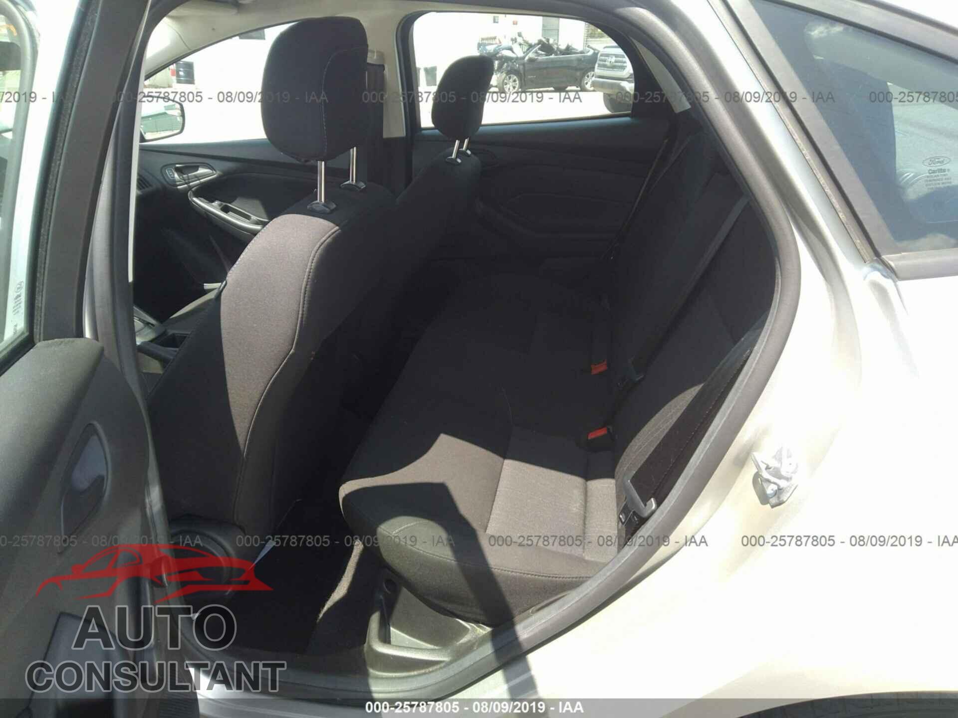 FORD FOCUS 2017 - 1FADP3E26HL302580