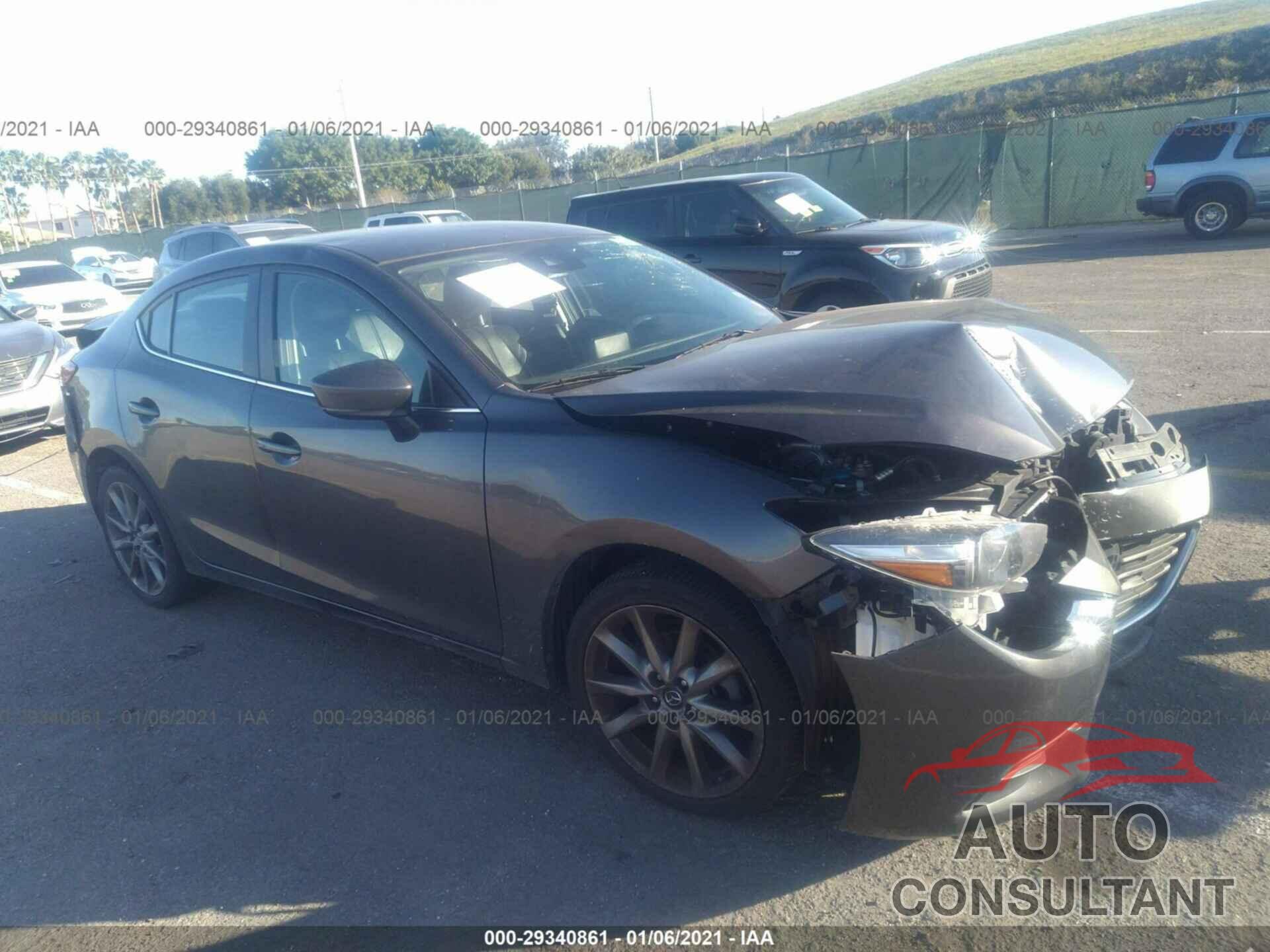 MAZDA MAZDA3 4-DOOR 2018 - 3MZBN1V33JM197857