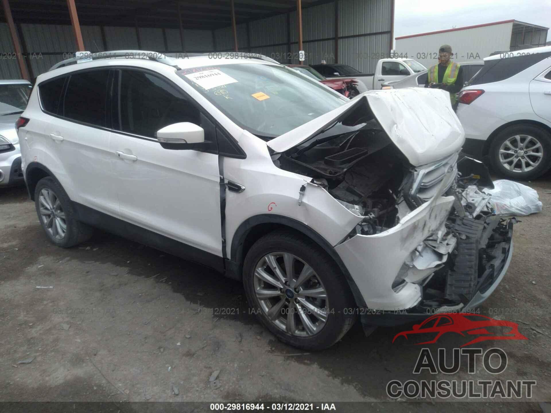 FORD ESCAPE 2018 - 1FMCU9J95JUD58882