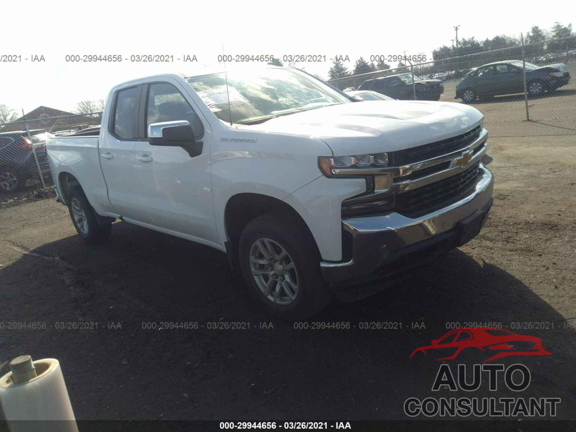 CHEVROLET SILVERADO 1500 2020 - 1GCRYDED7LZ243341