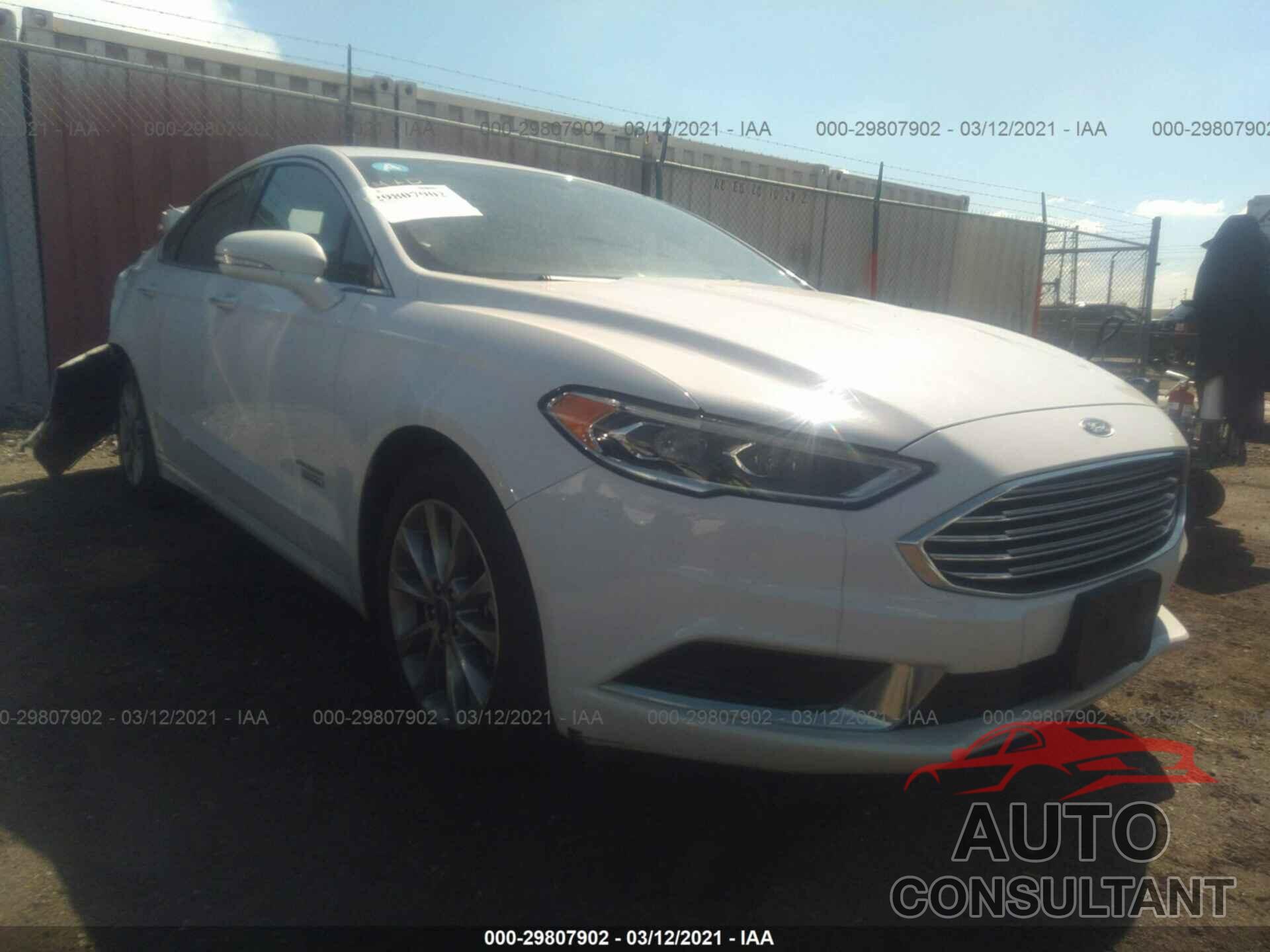 FORD FUSION ENERGI 2018 - 3FA6P0PU3JR204376