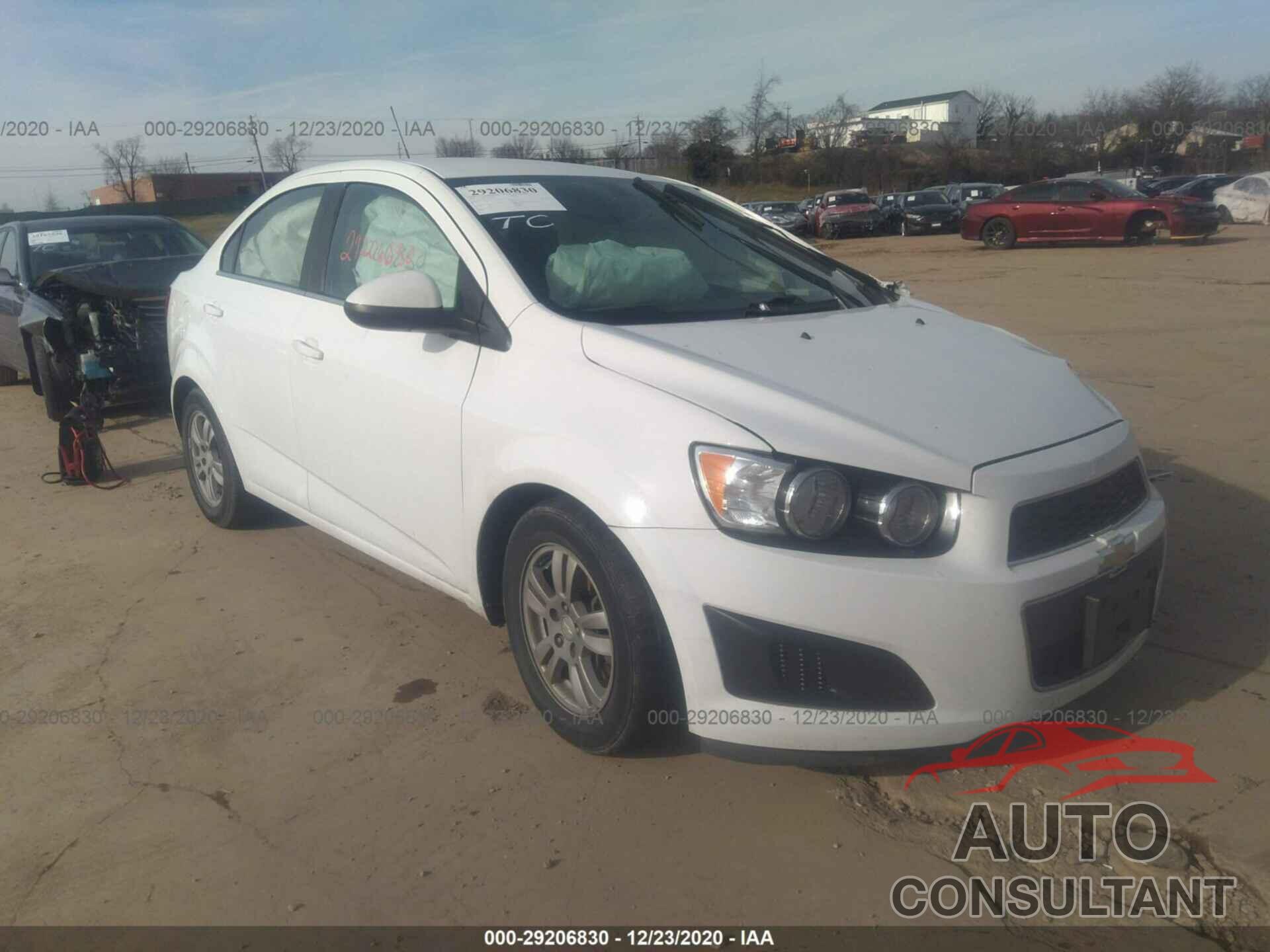 CHEVROLET SONIC 2016 - 1G1JC5SG7G4104385