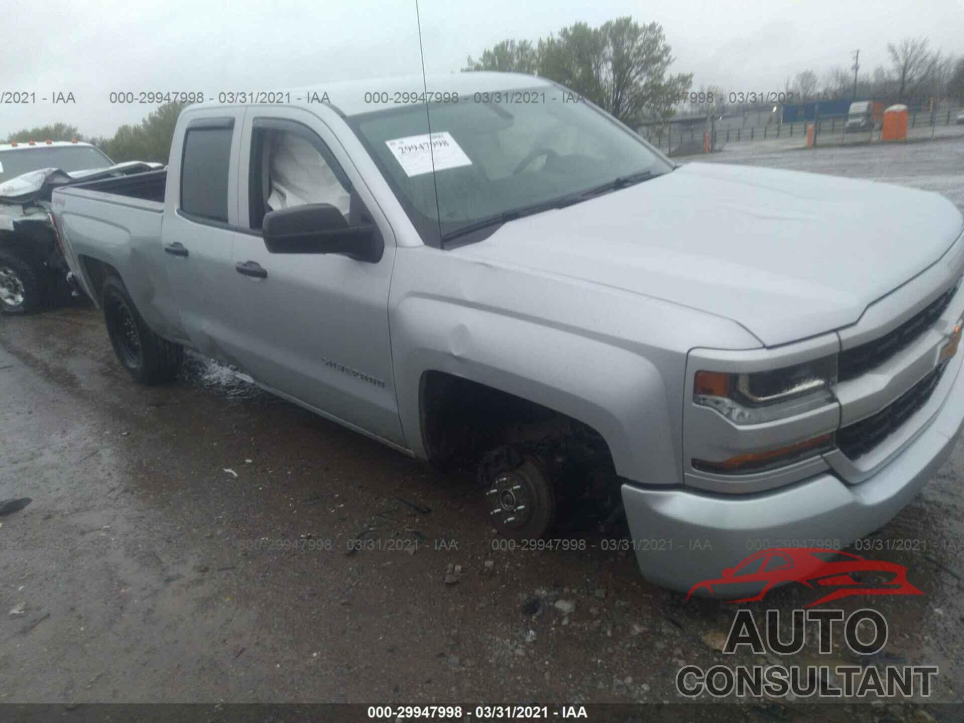 CHEVROLET SILVERADO 1500 2018 - 1GCVKPEC4JZ206091