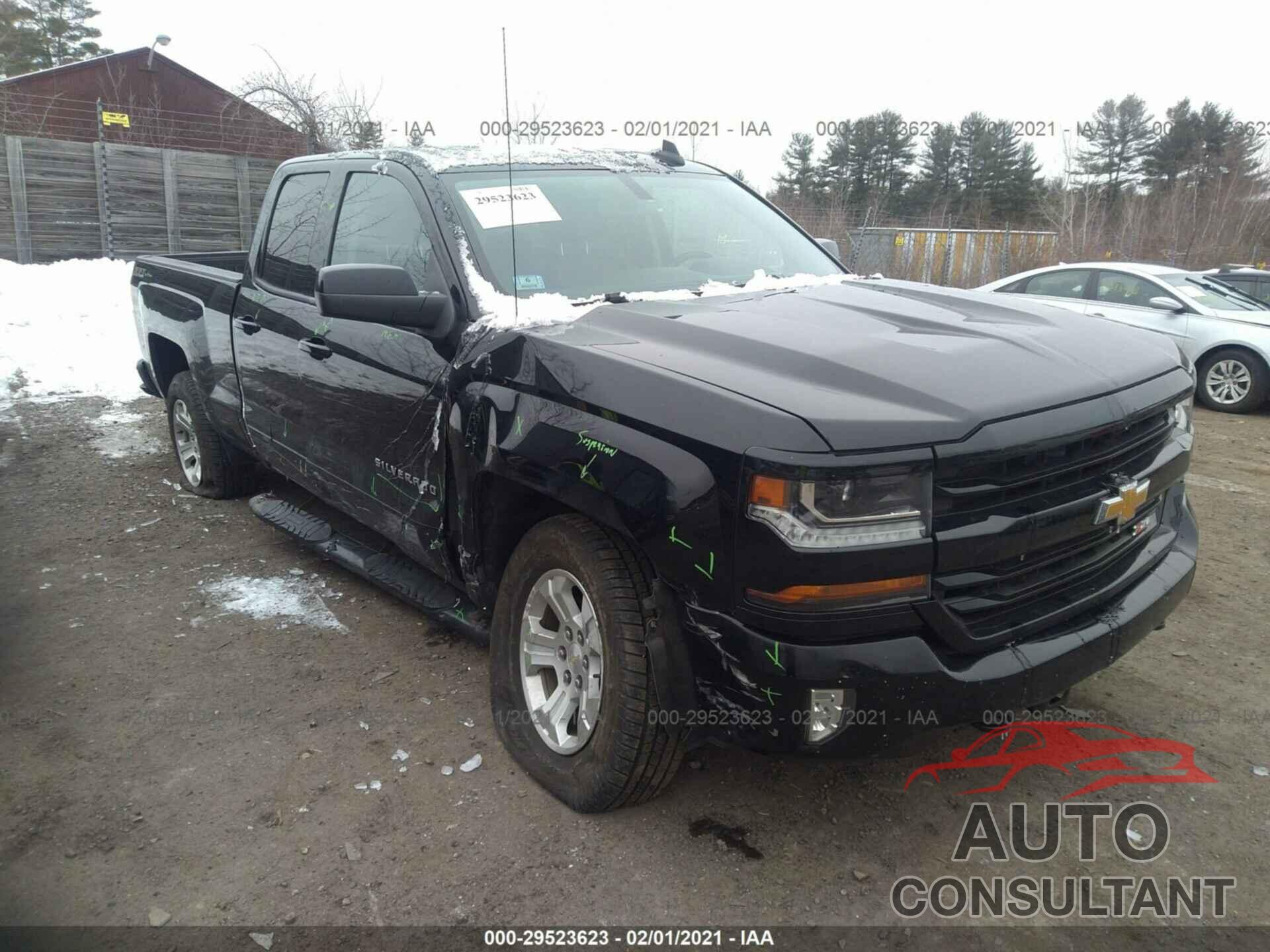CHEVROLET SILVERADO 1500 2017 - 1GCVKREC3HZ271567