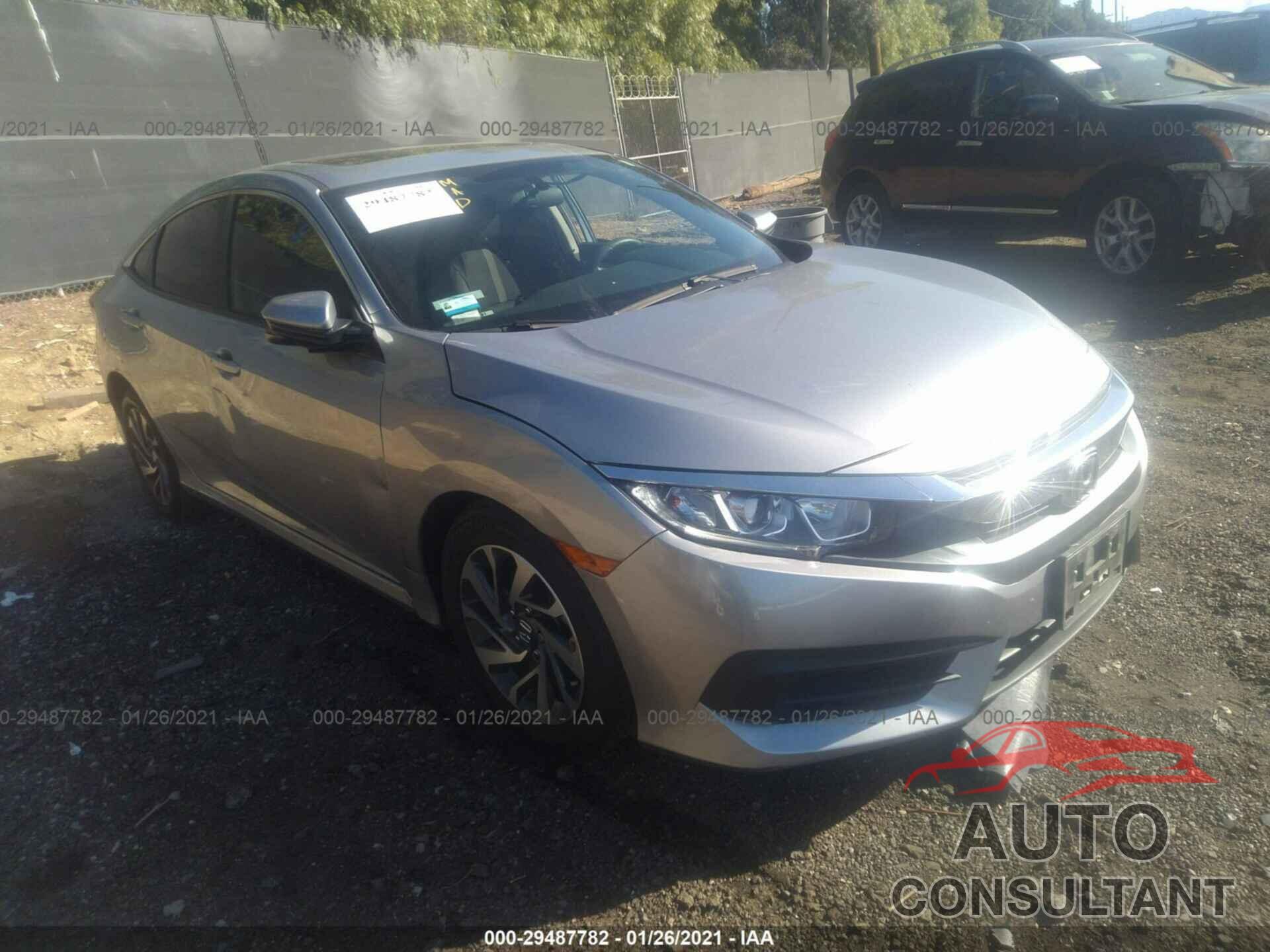 HONDA CIVIC SEDAN 2017 - 2HGFC2F77HH558485